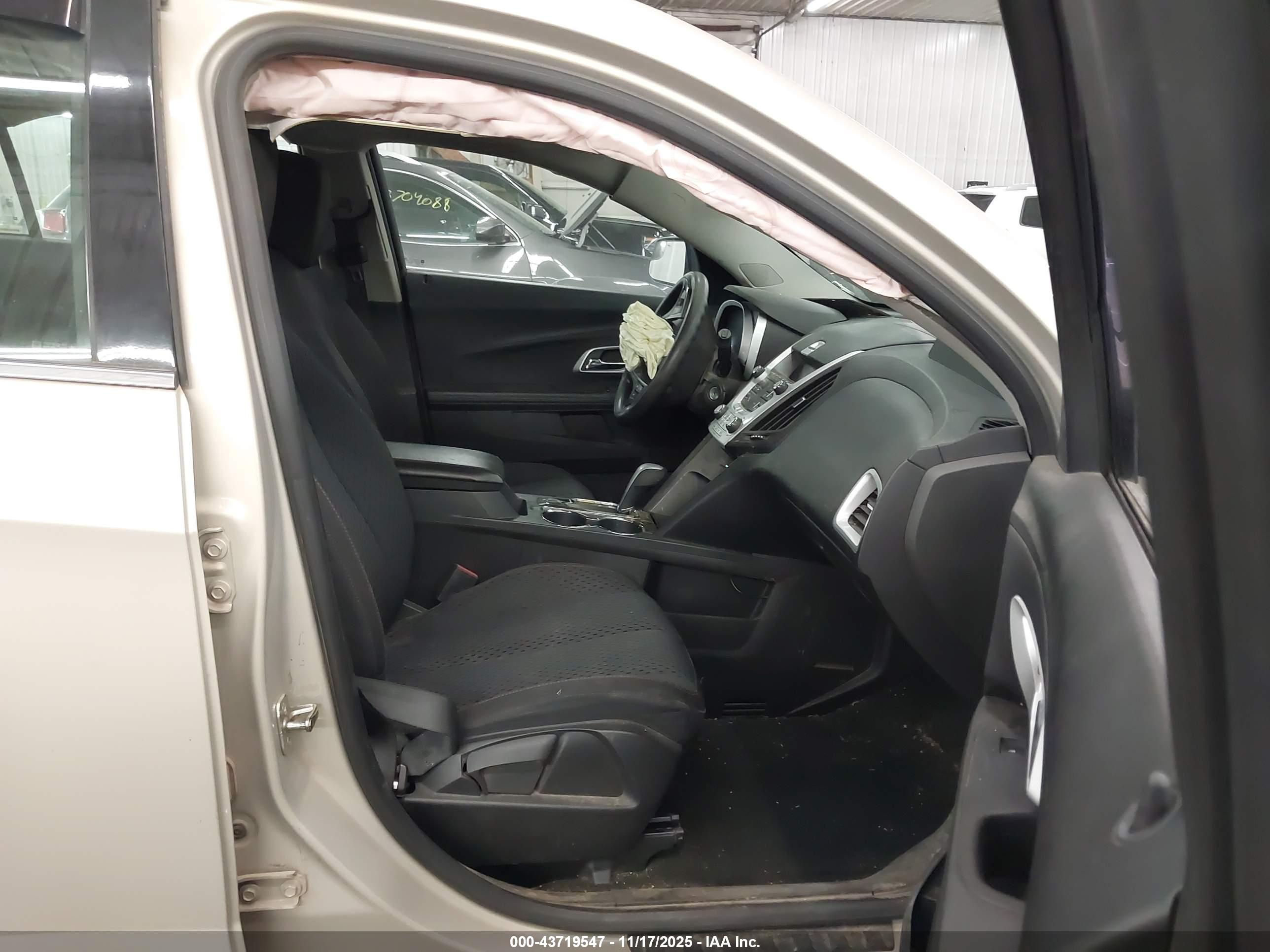 CHEVROLET EQUINOX image 5