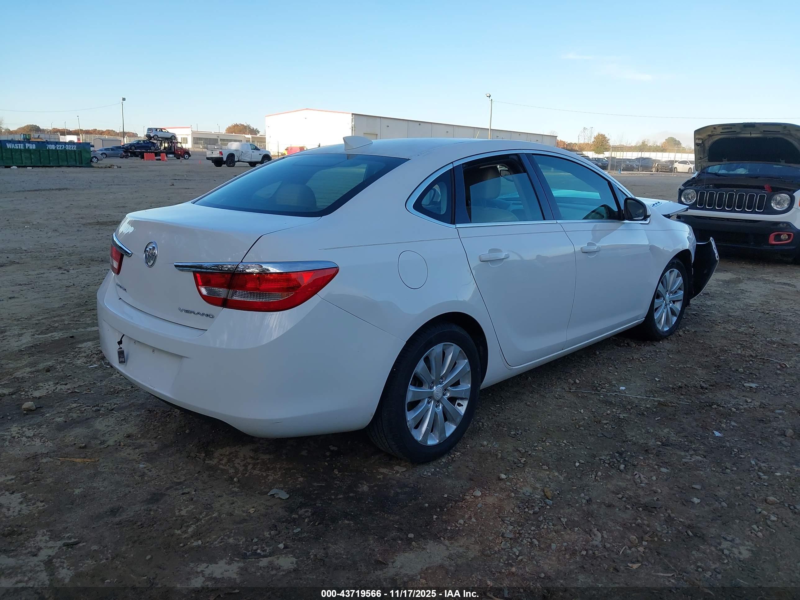 BUICK VERANO image 4