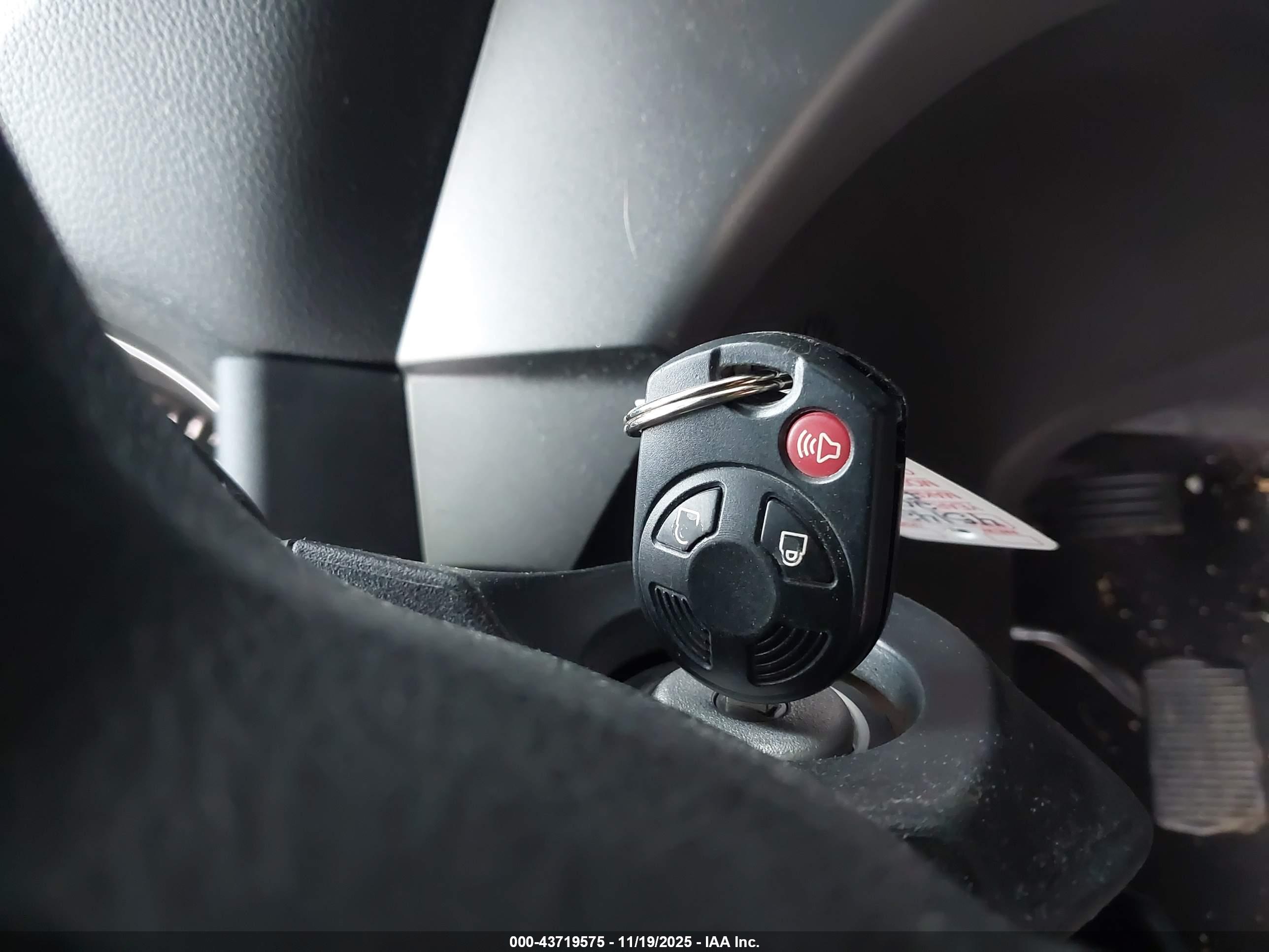 FORD ESCAPE image 11