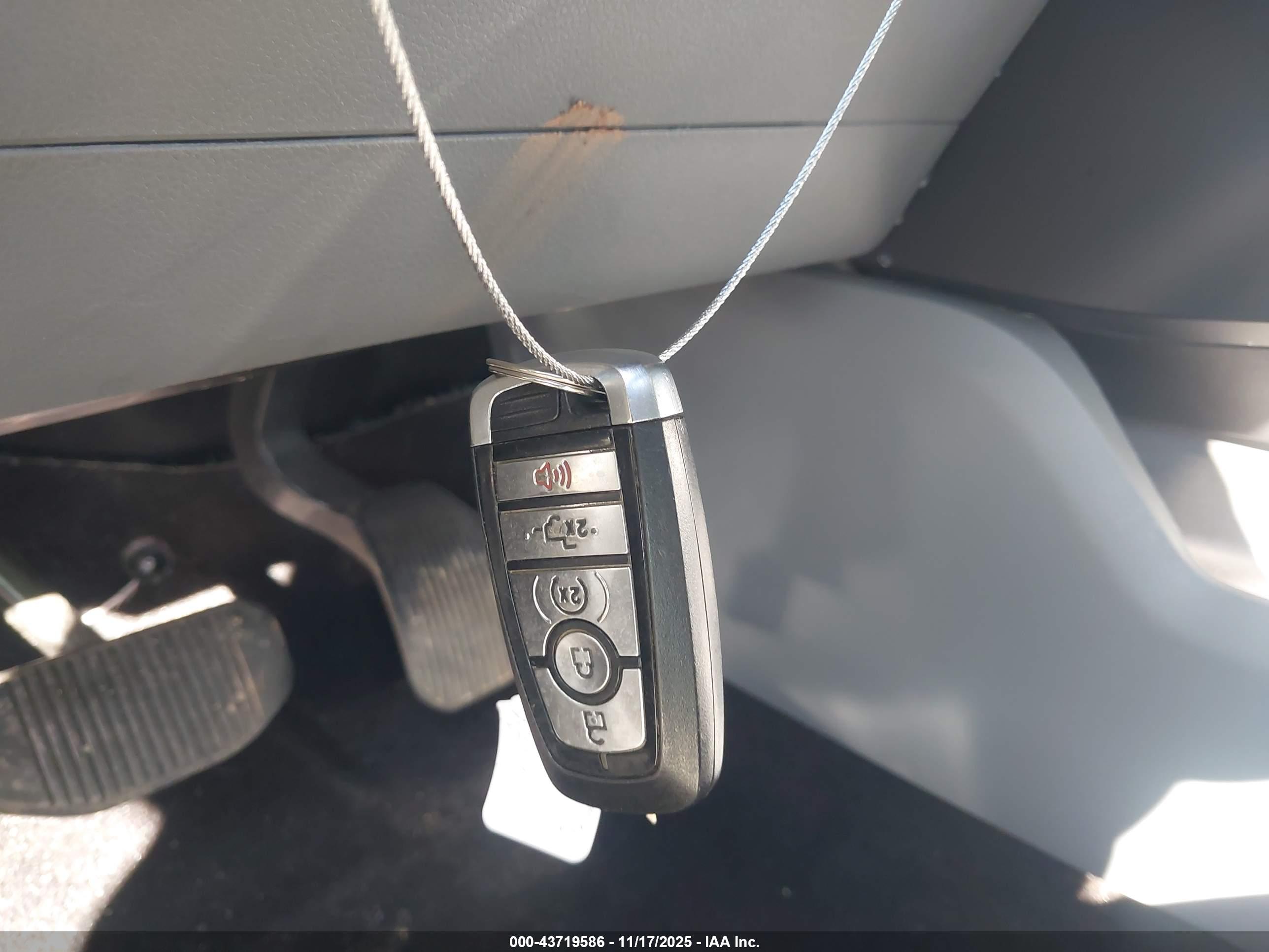 FORD F-150 image 11