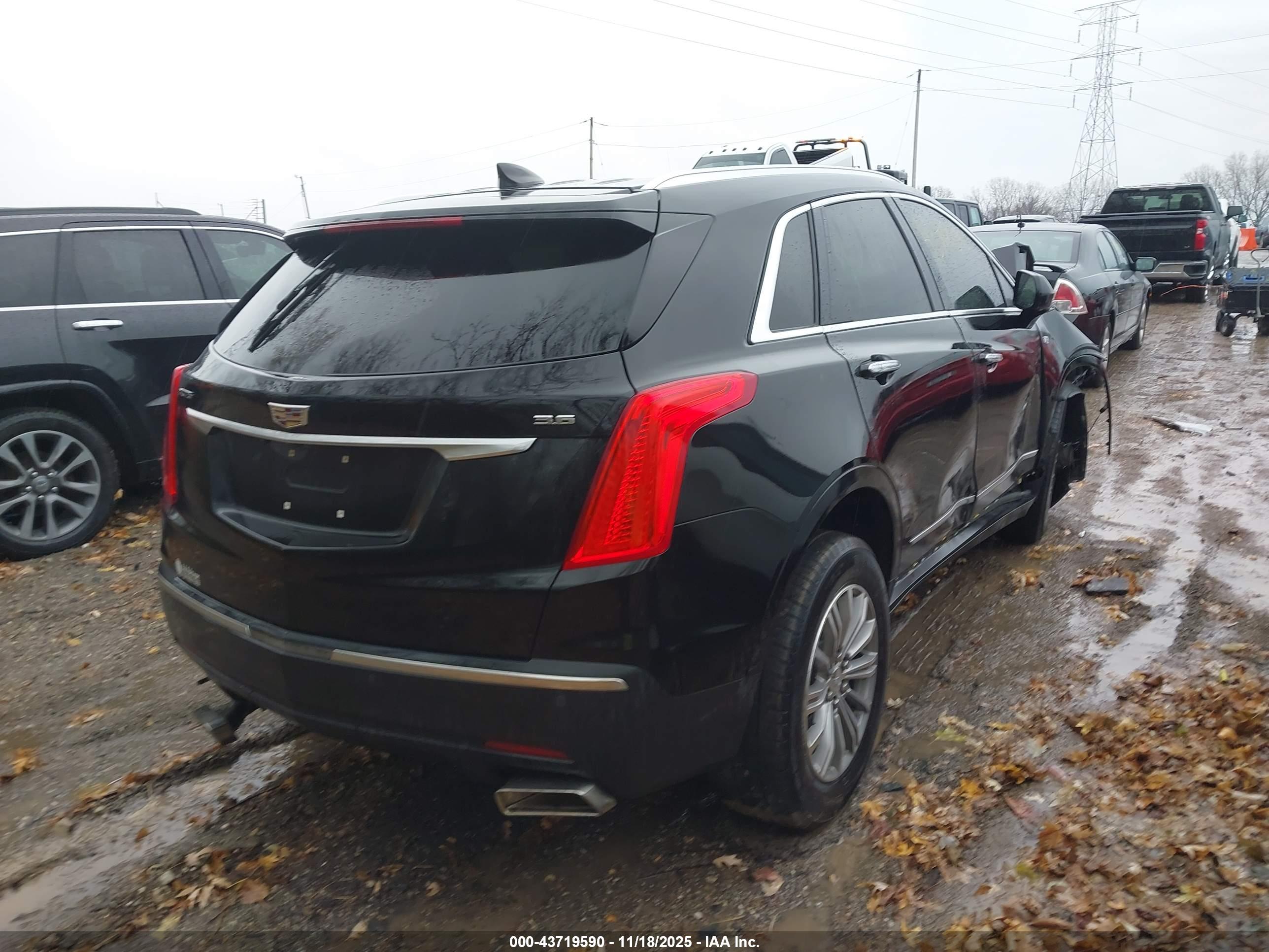 CADILLAC XT5 image 4