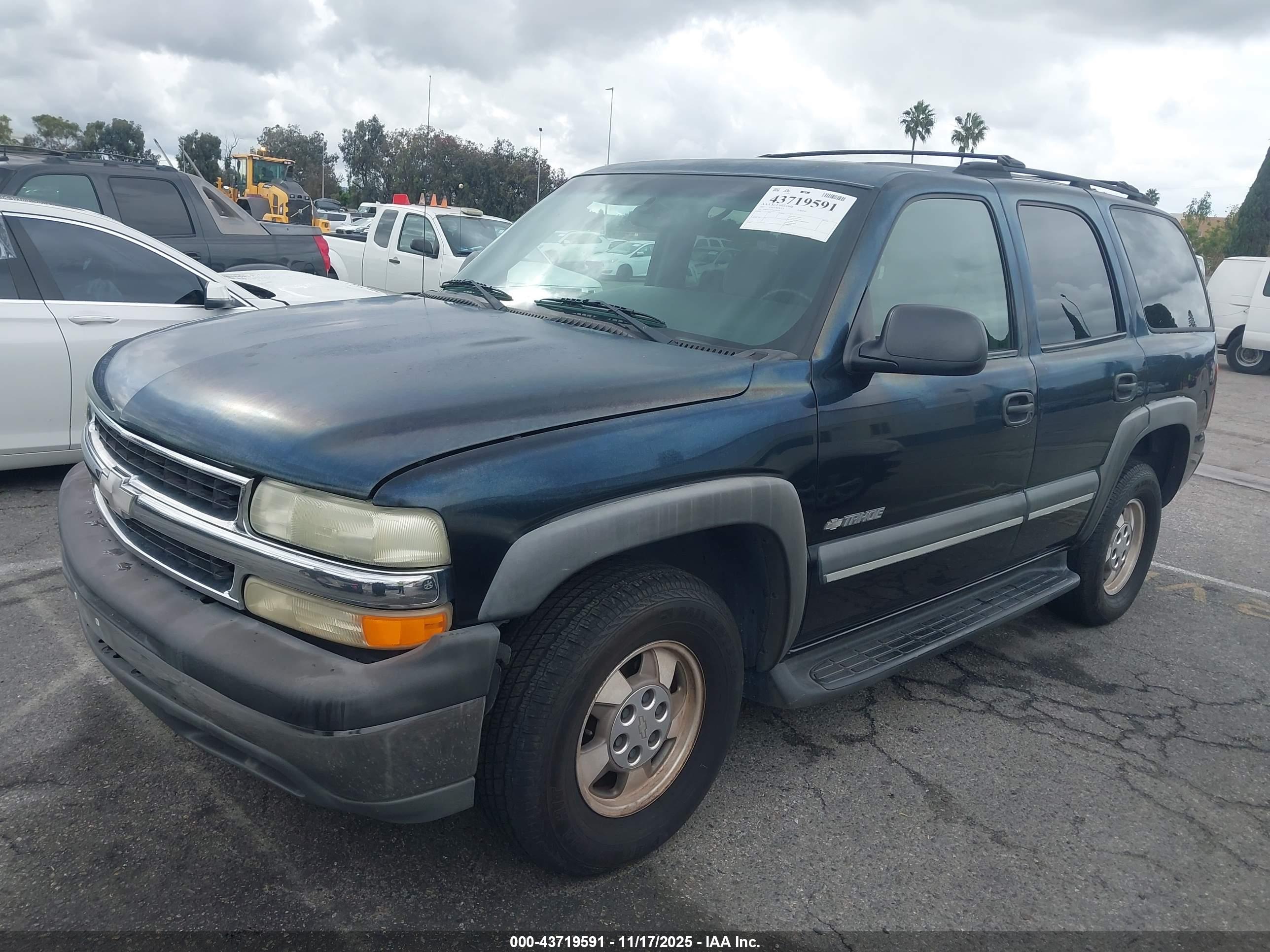 CHEVROLET TAHOE image 2