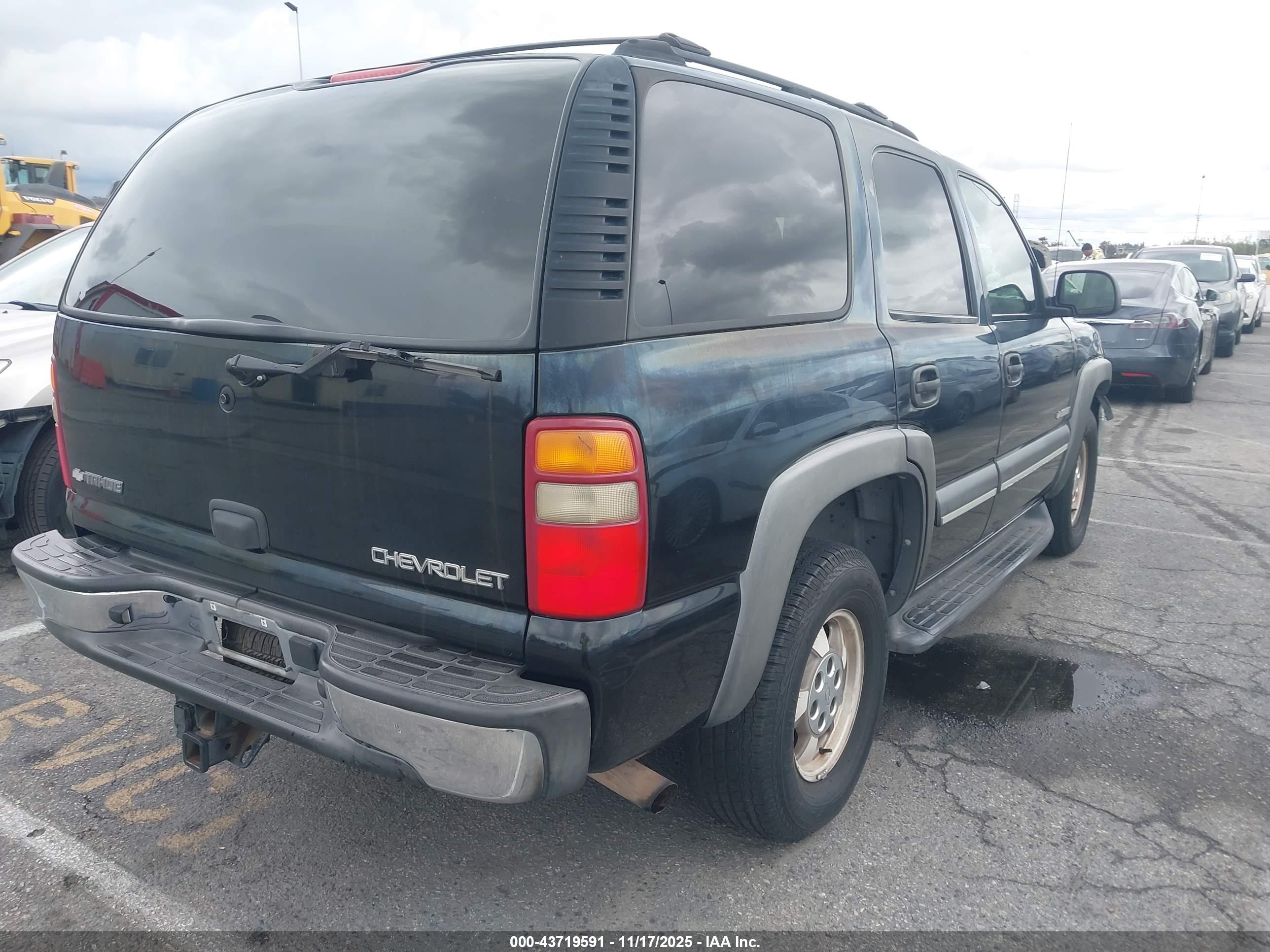 CHEVROLET TAHOE image 4