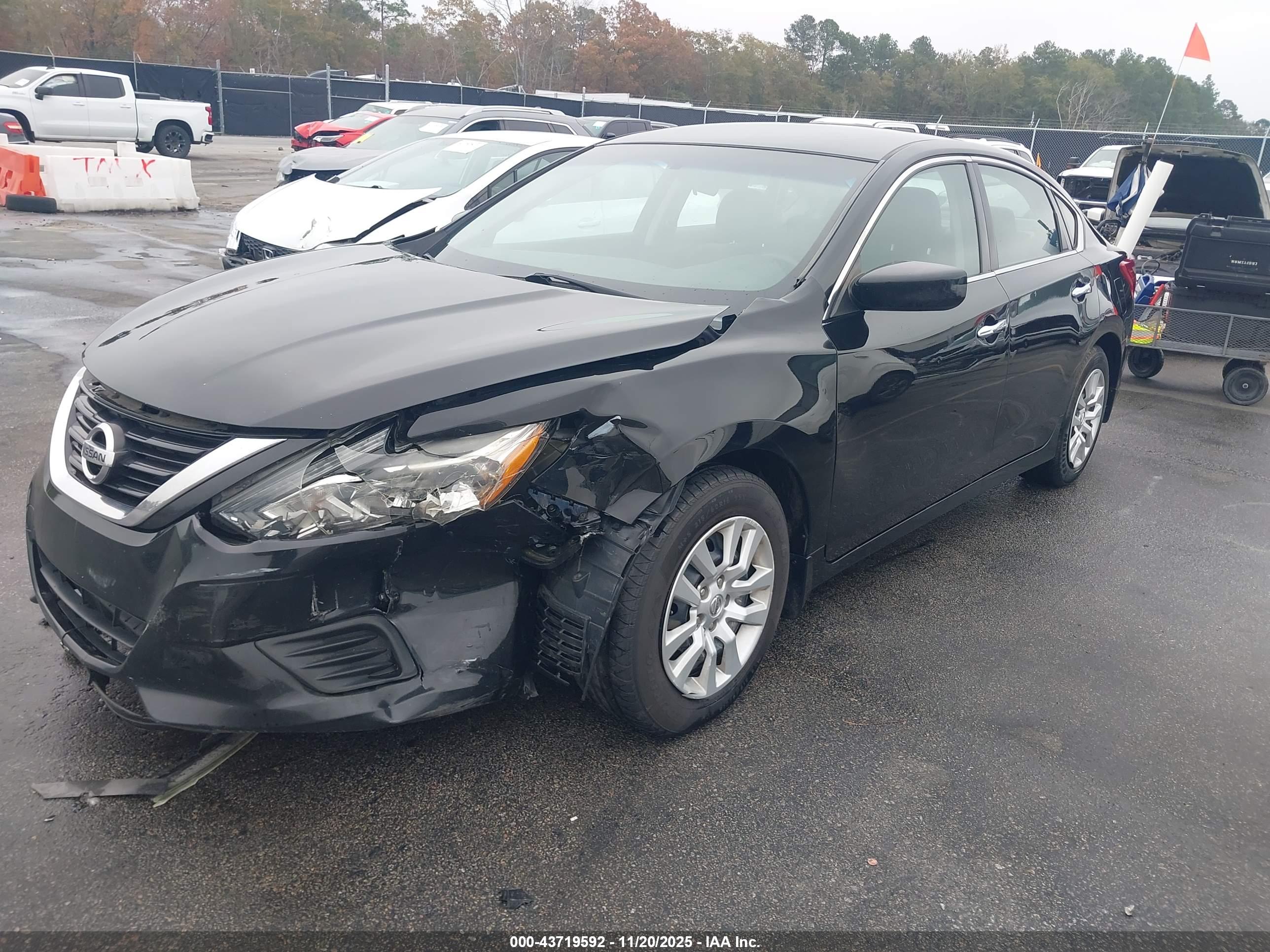 NISSAN ALTIMA image 2