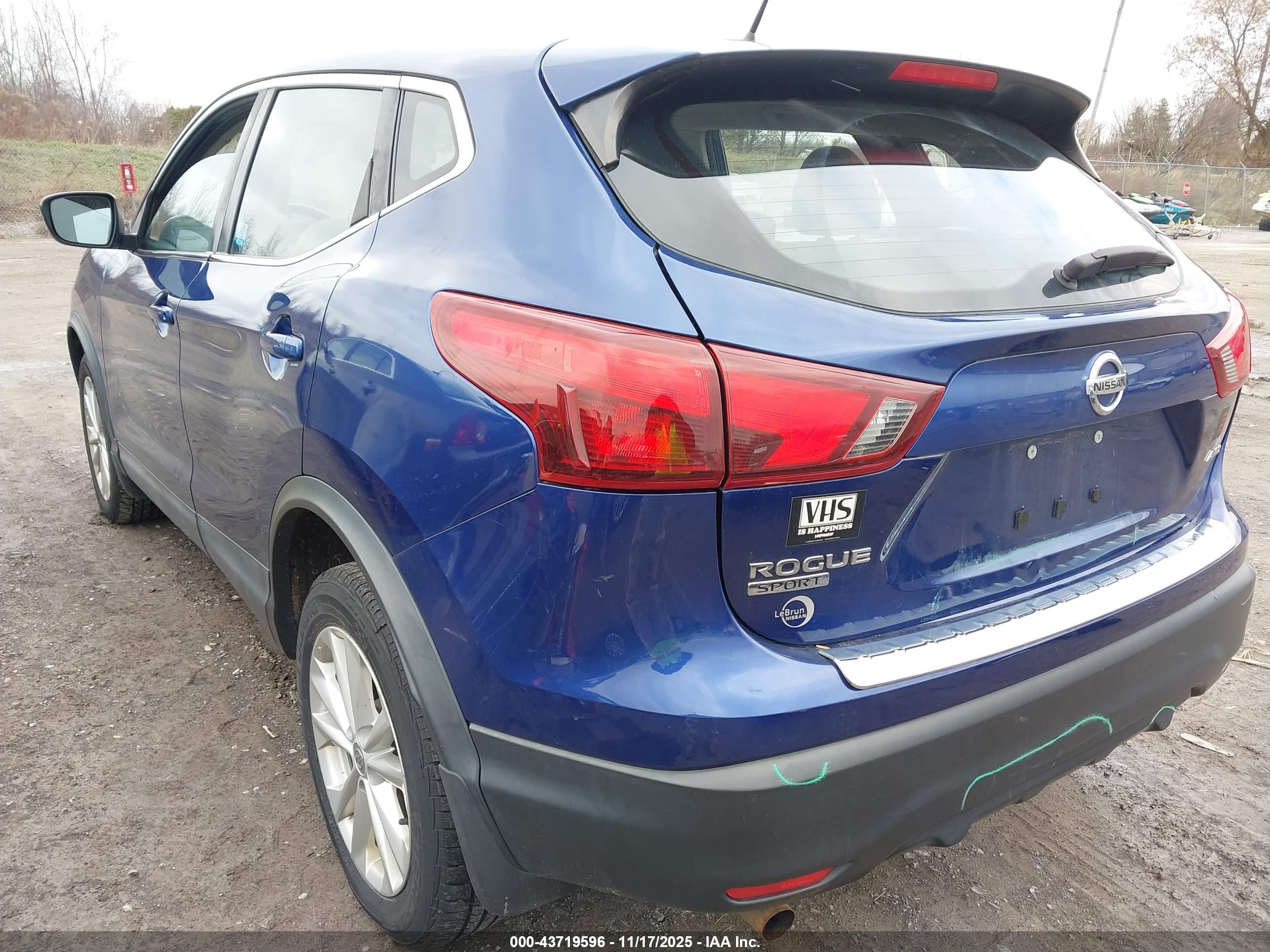 NISSAN ROGUE image 3