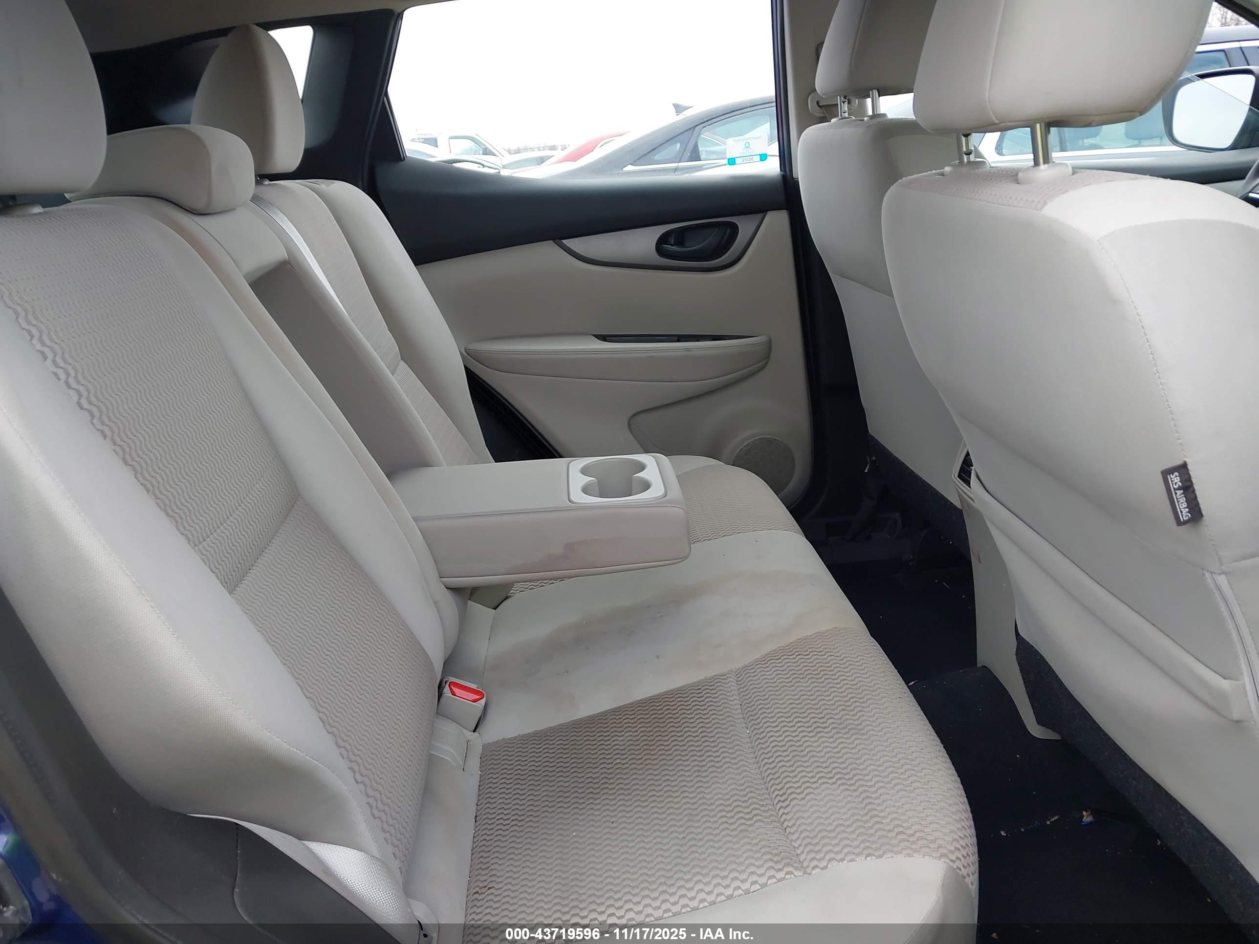 NISSAN ROGUE image 8
