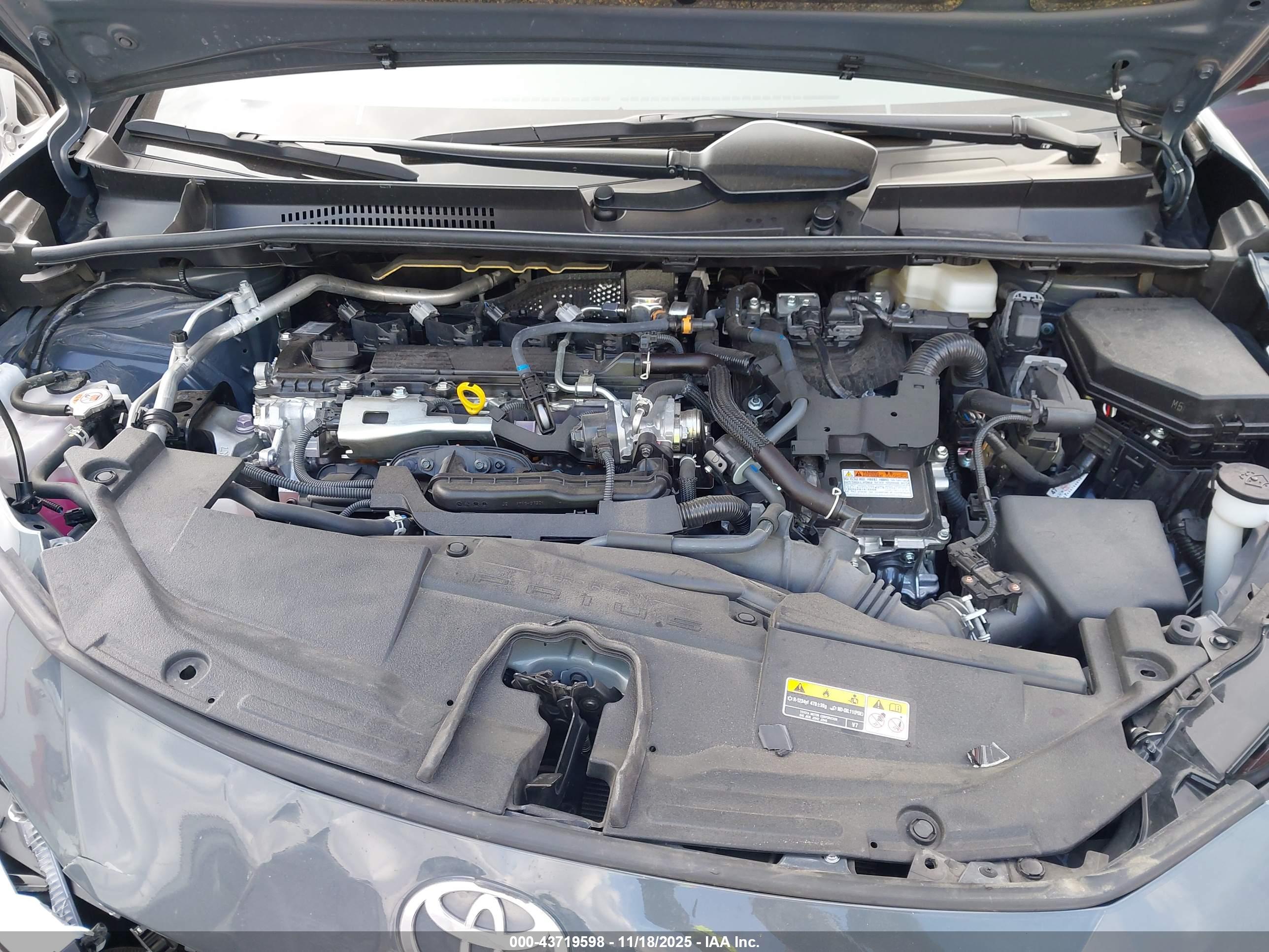 TOYOTA PRIUS image 10