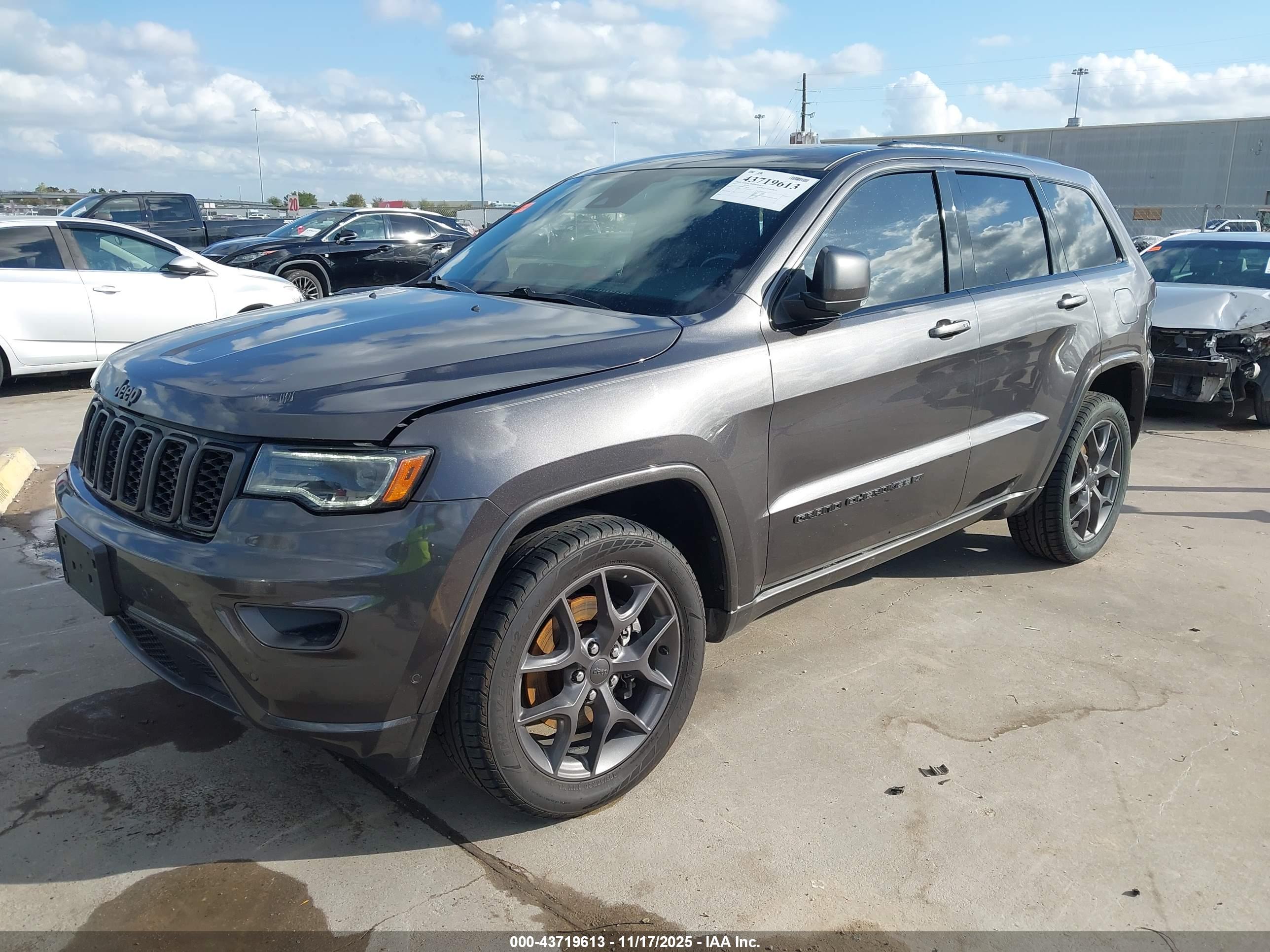 JEEP GRAND image 2