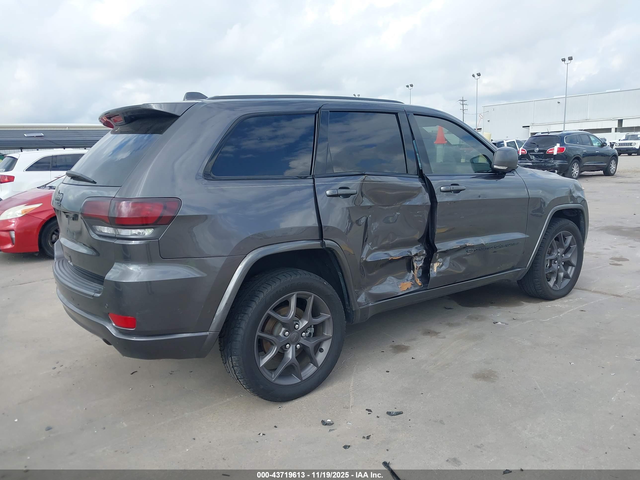 JEEP GRAND image 4