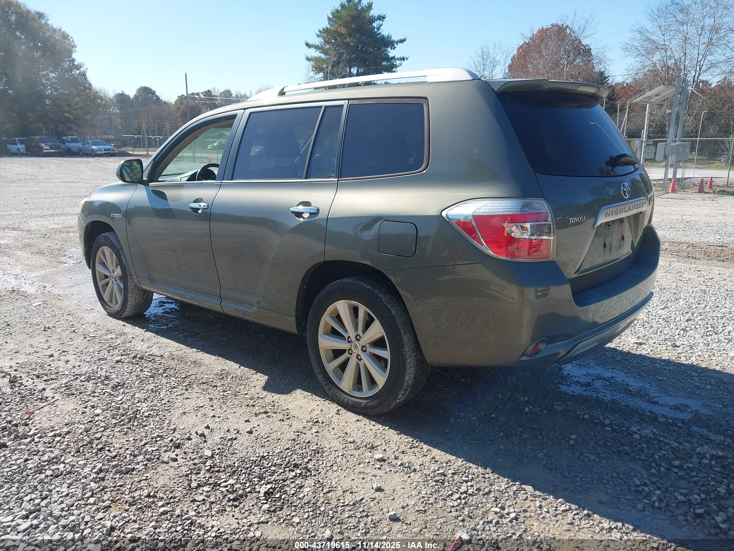 TOYOTA HIGHLANDER image 3