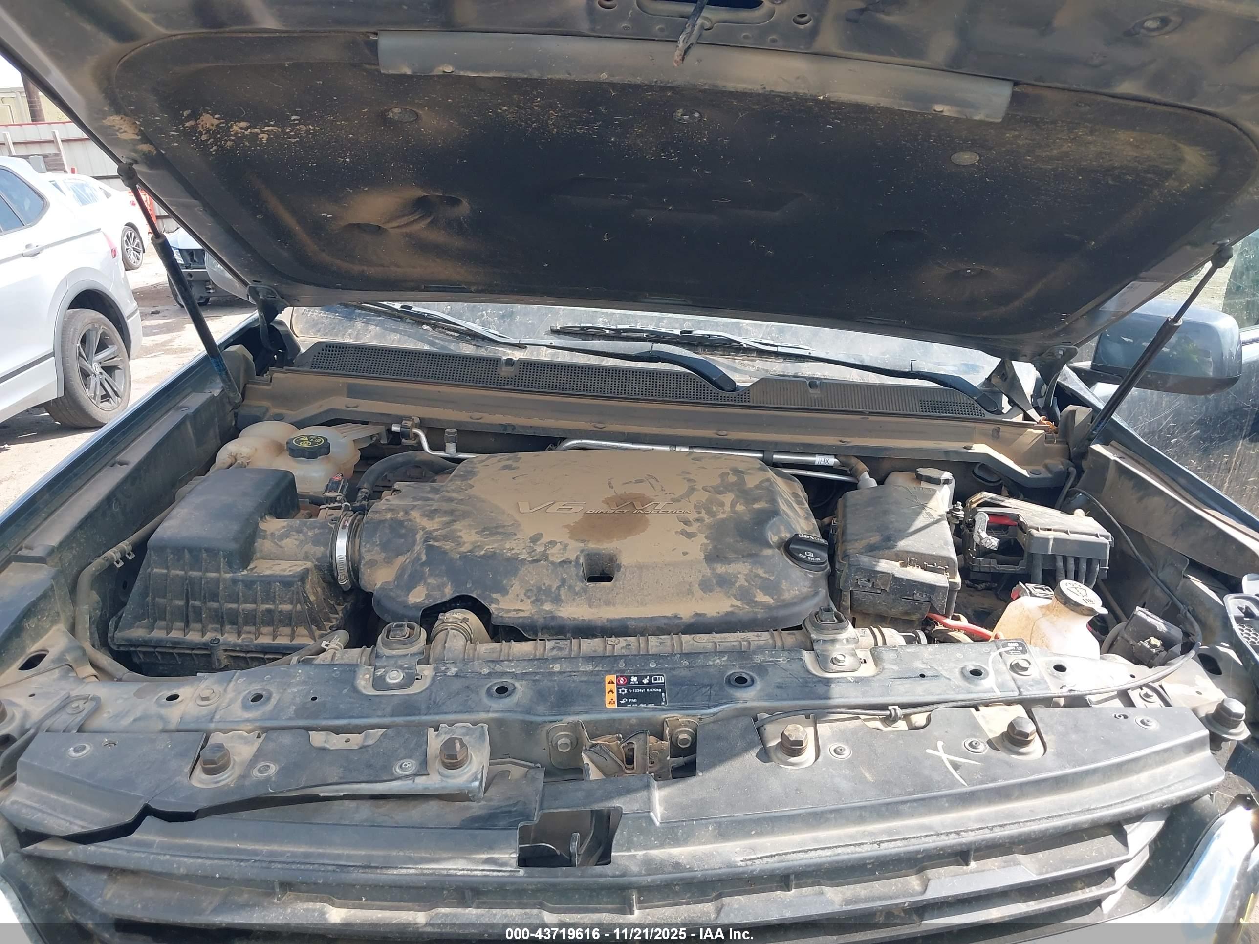 CHEVROLET COLORADO image 10