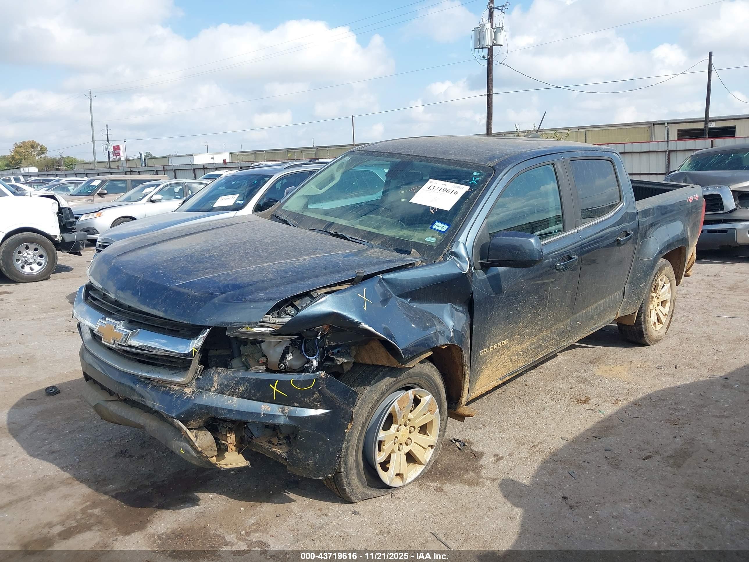 CHEVROLET COLORADO image 6