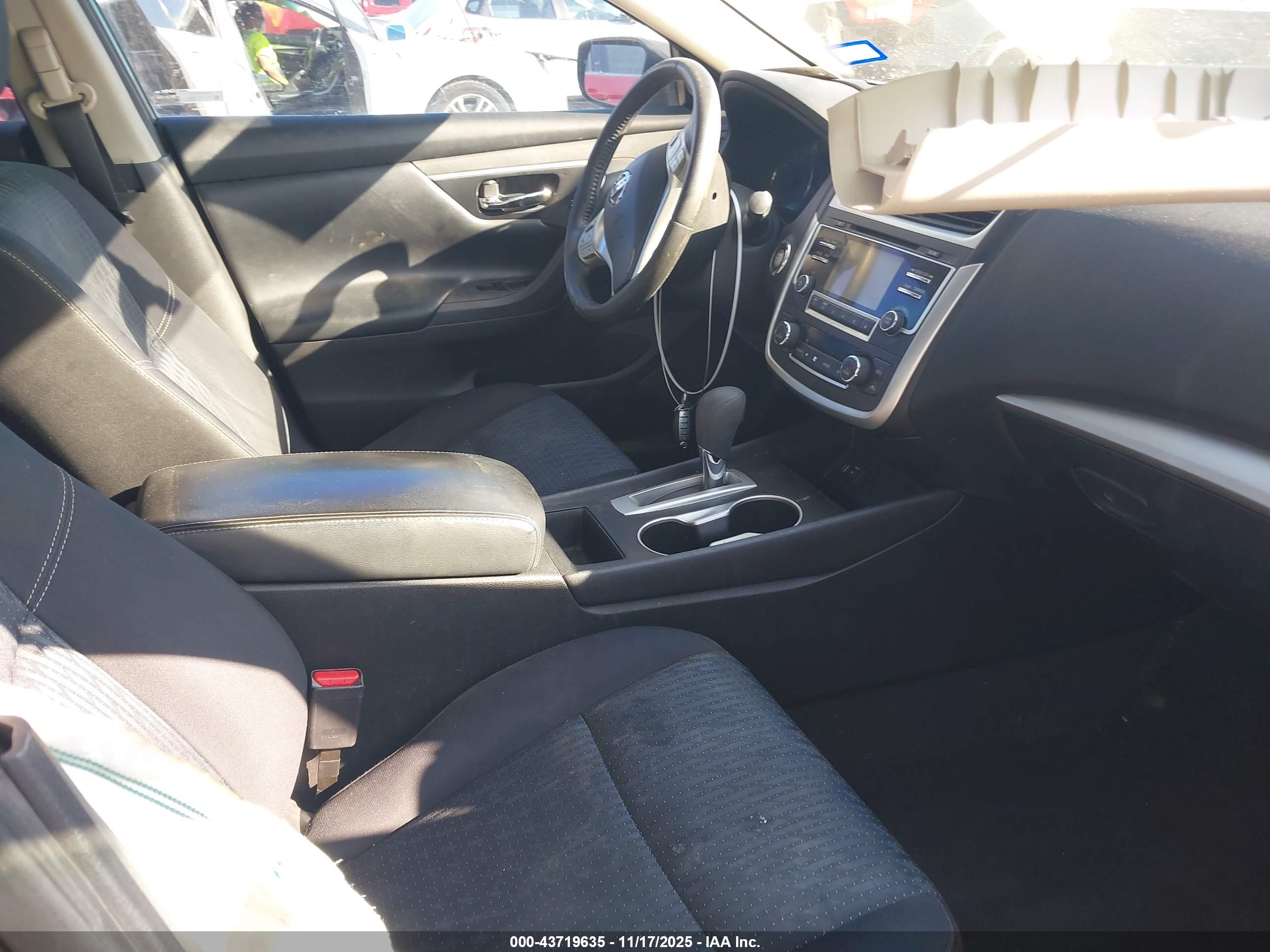 NISSAN ALTIMA image 5