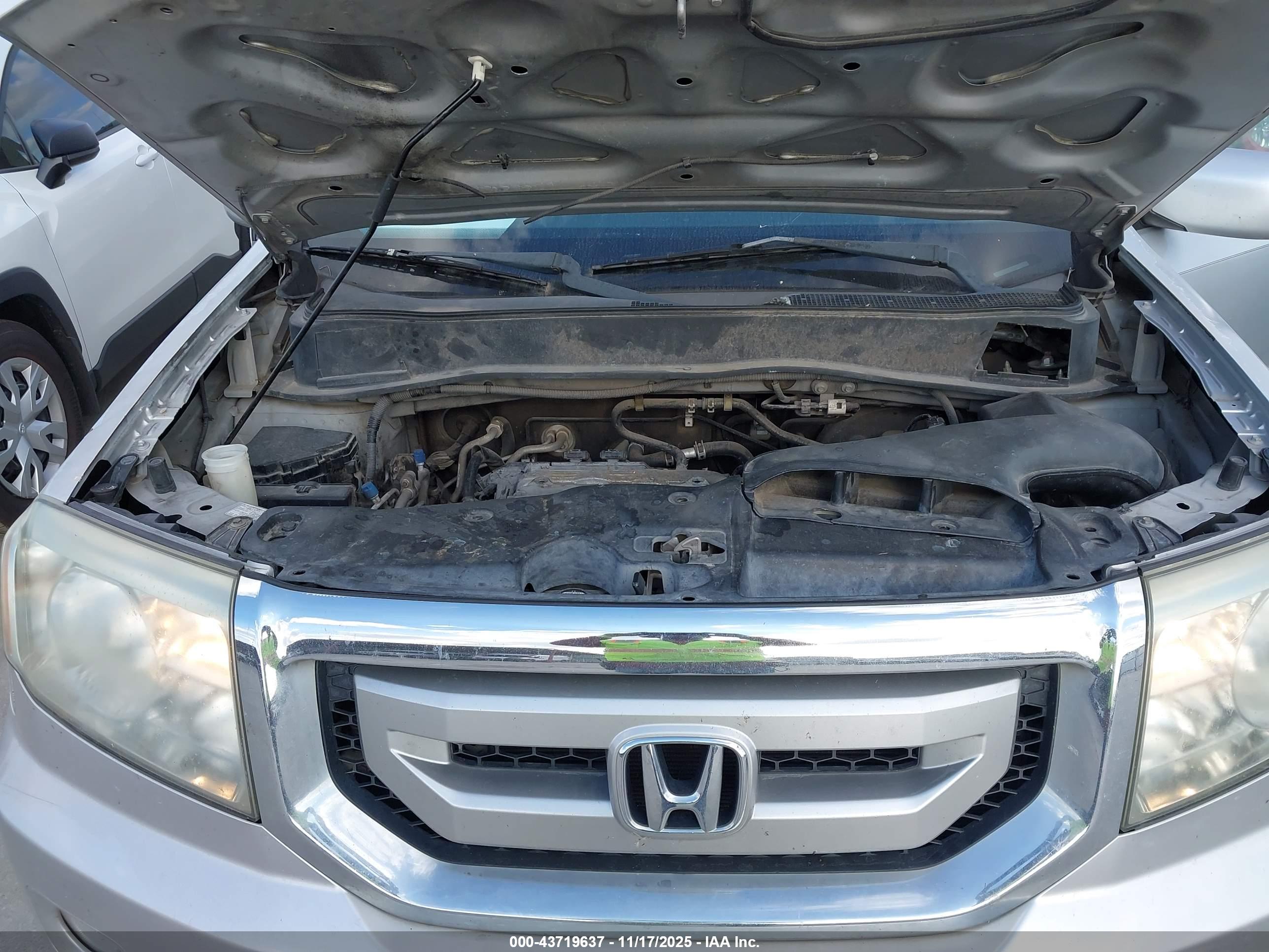 HONDA PILOT image 10