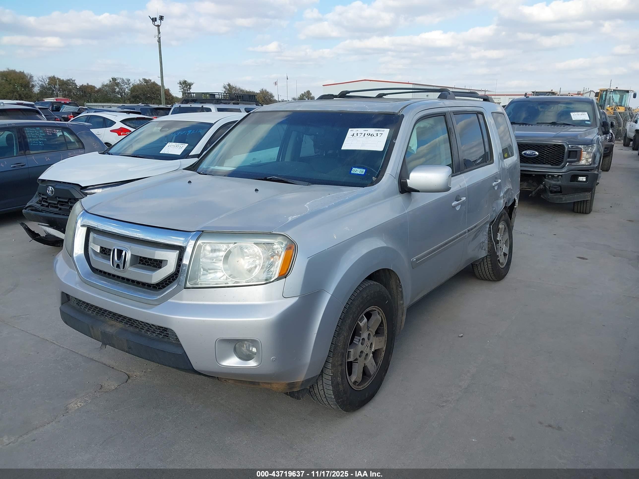 HONDA PILOT image 2