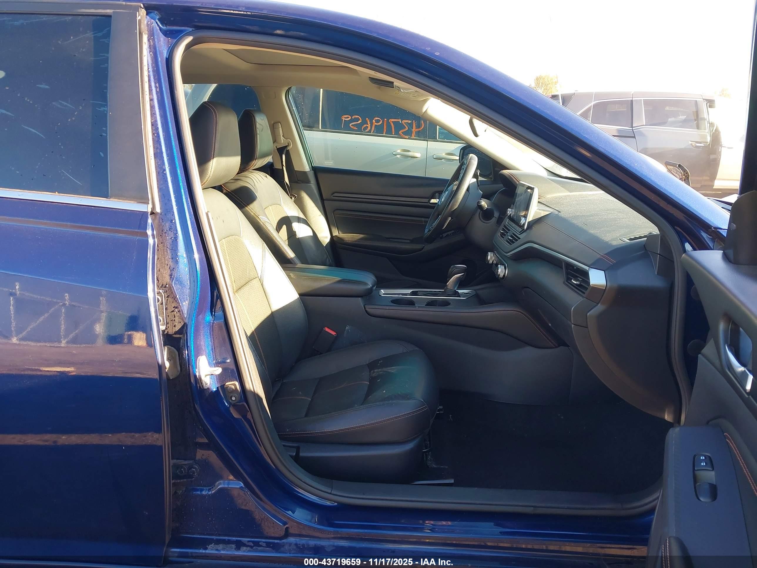 NISSAN ALTIMA image 5