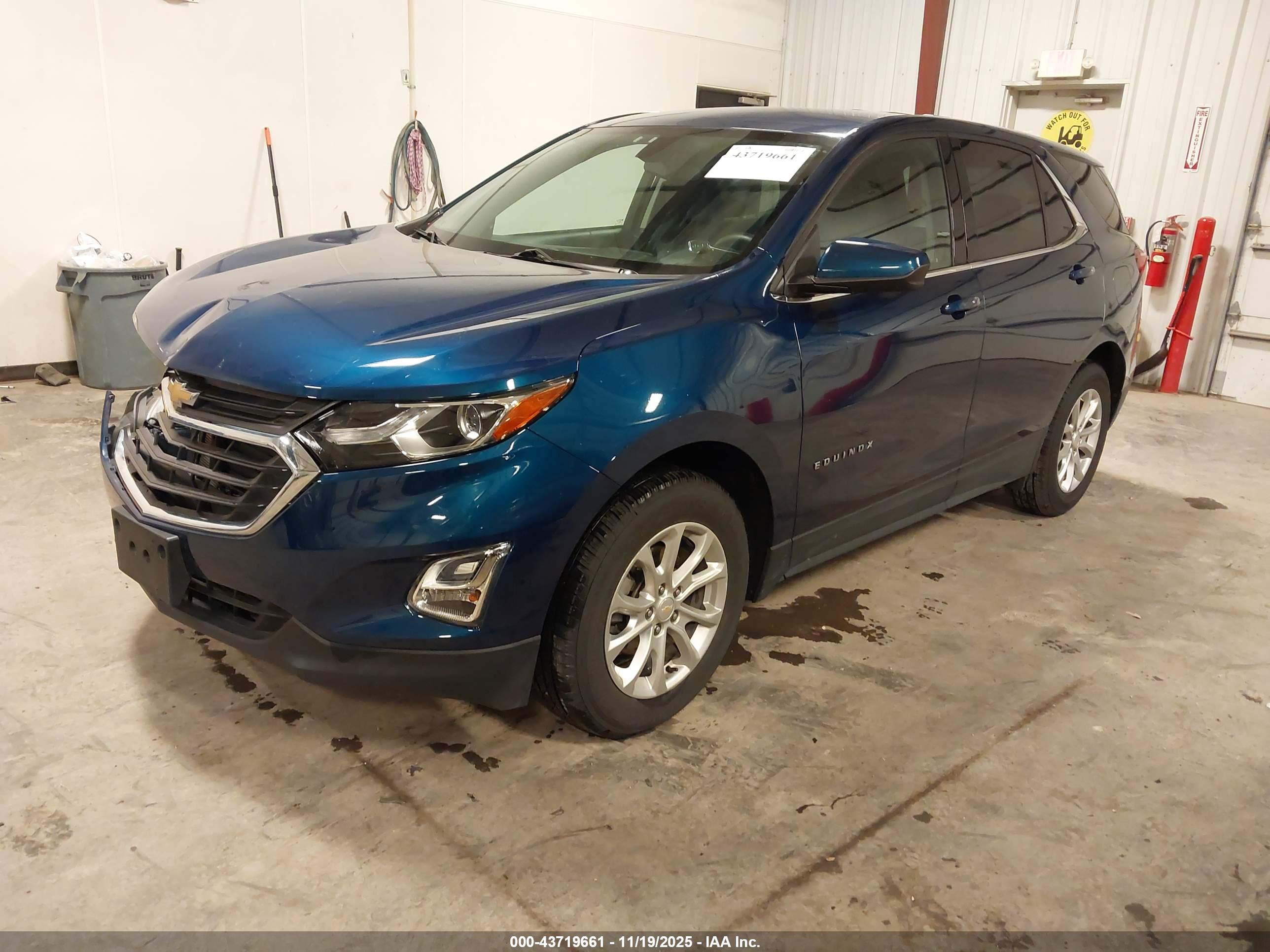 CHEVROLET EQUINOX image 2