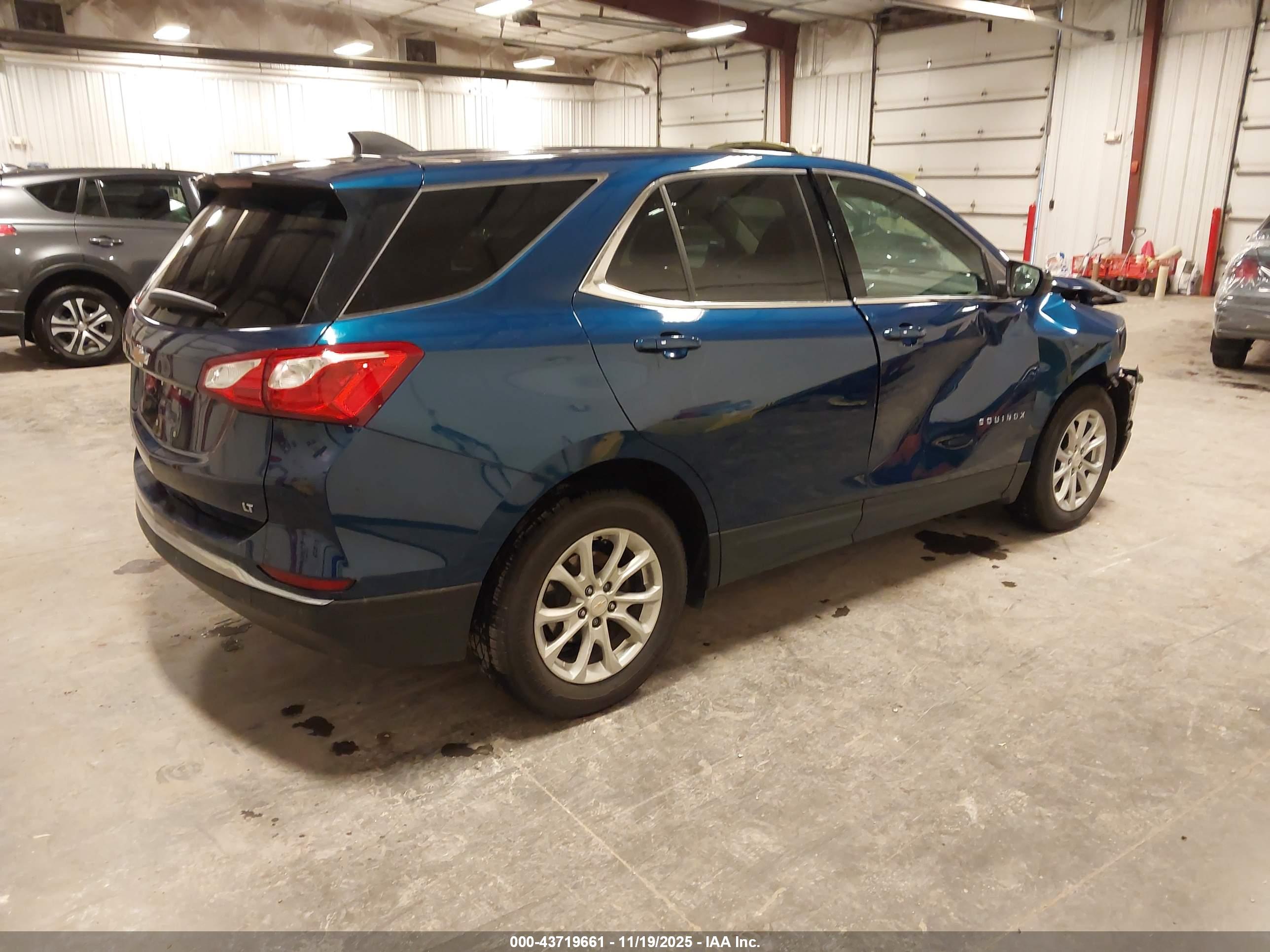 CHEVROLET EQUINOX image 4