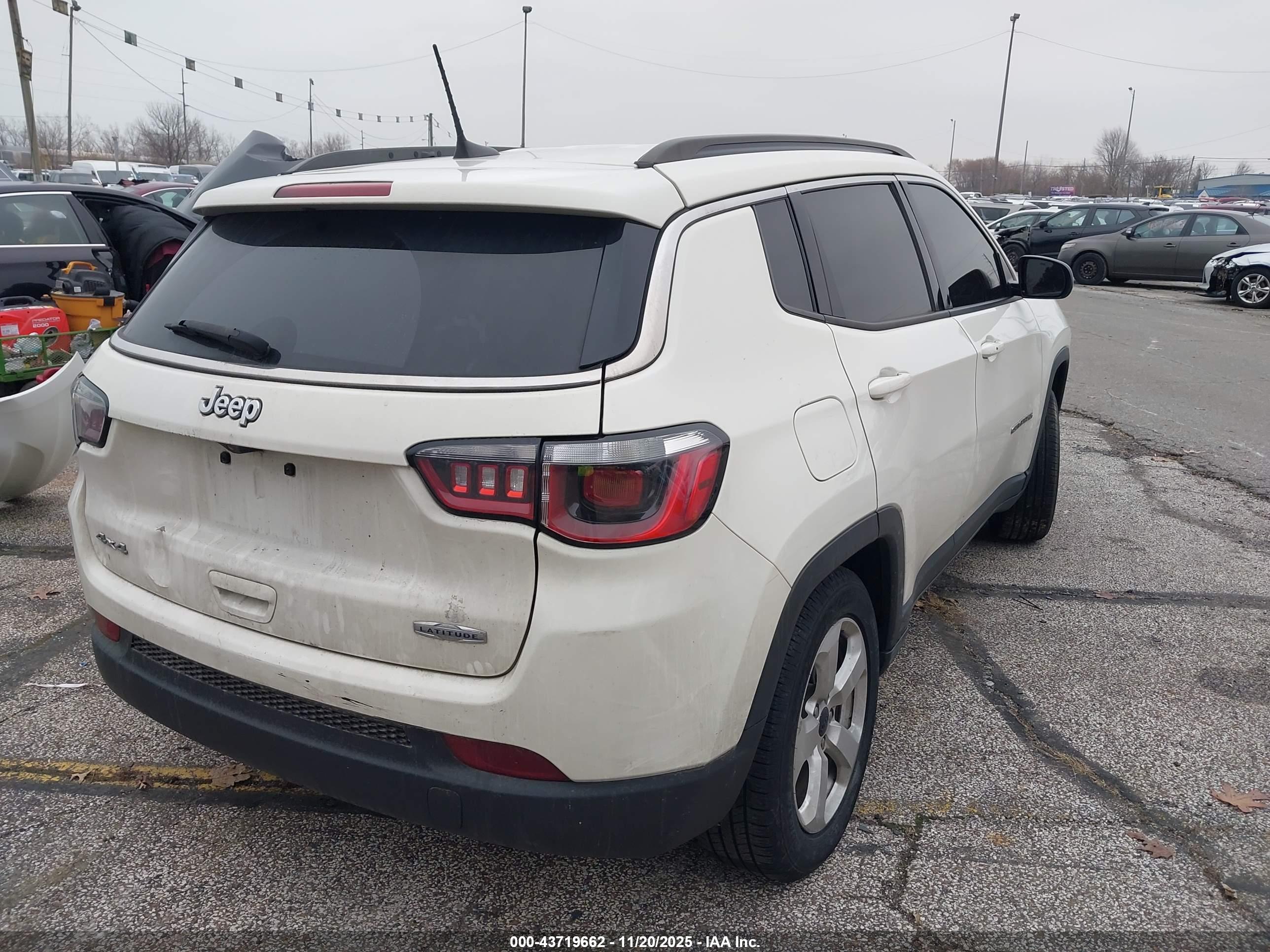 JEEP COMPASS image 4