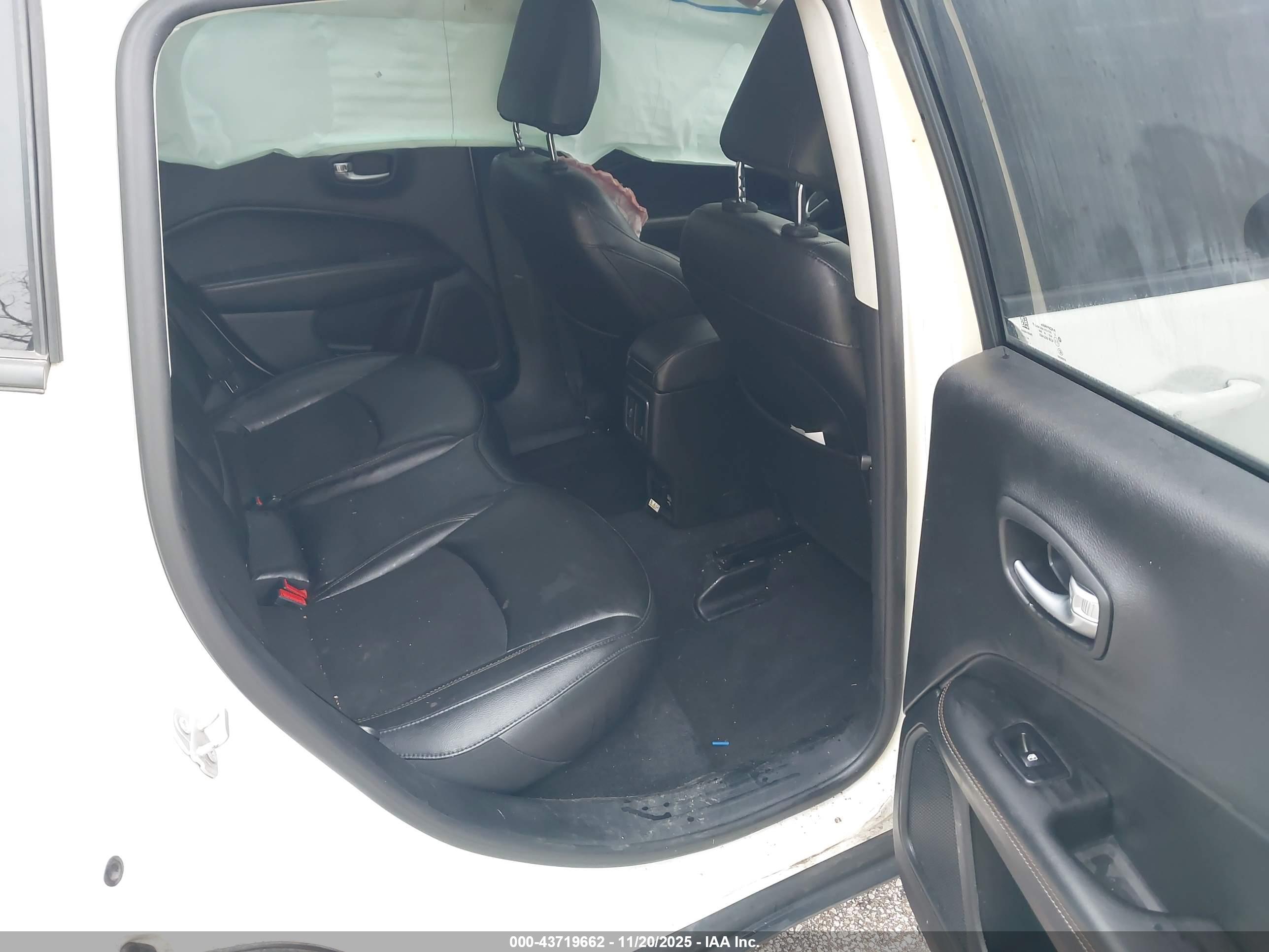 JEEP COMPASS image 8