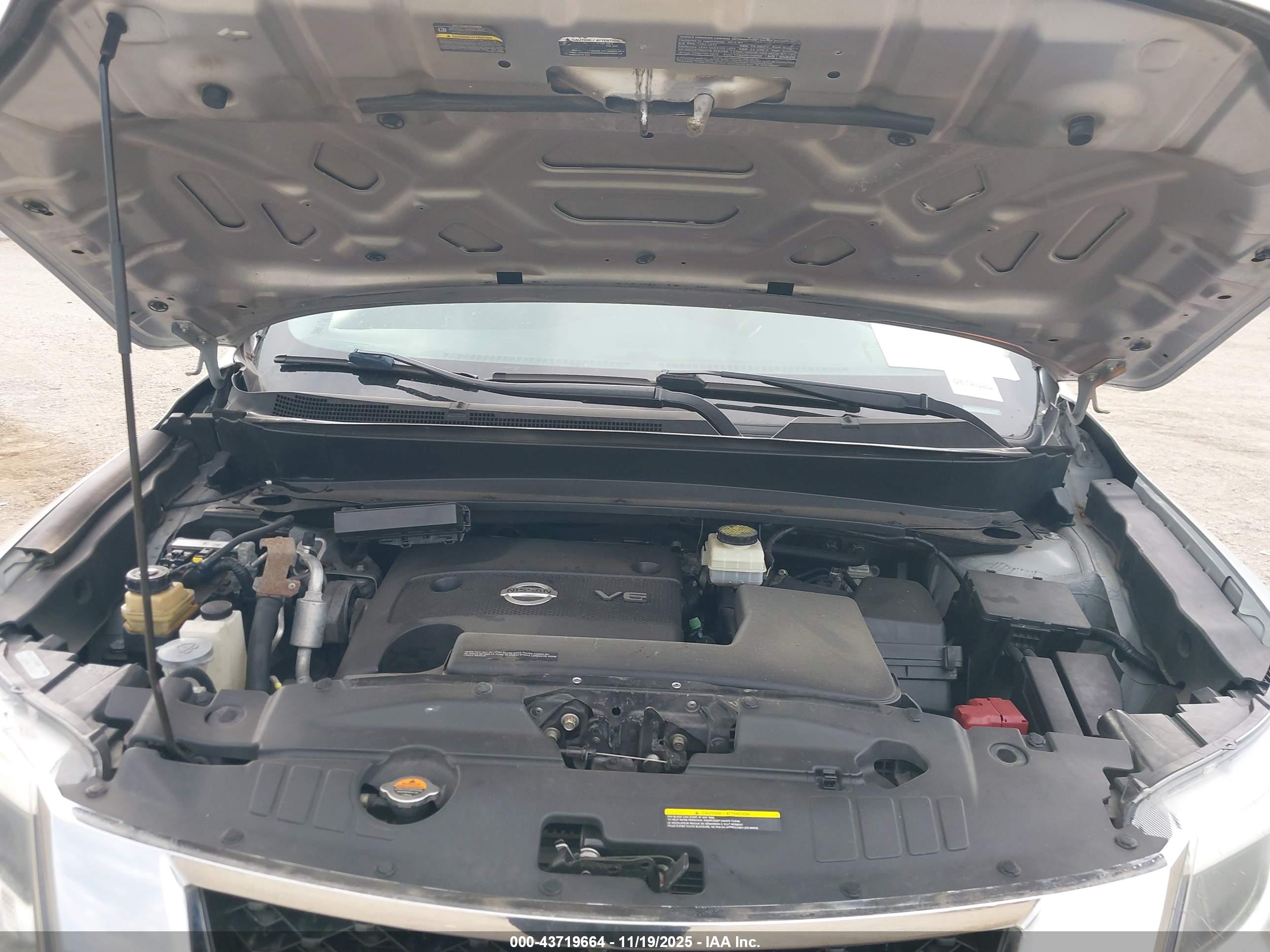 NISSAN PATHFINDER image 10