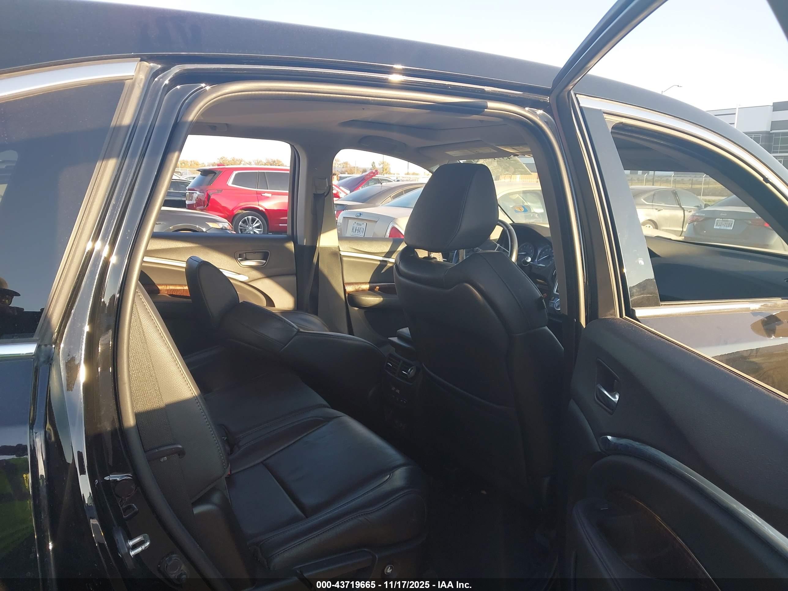 ACURA MDX image 8