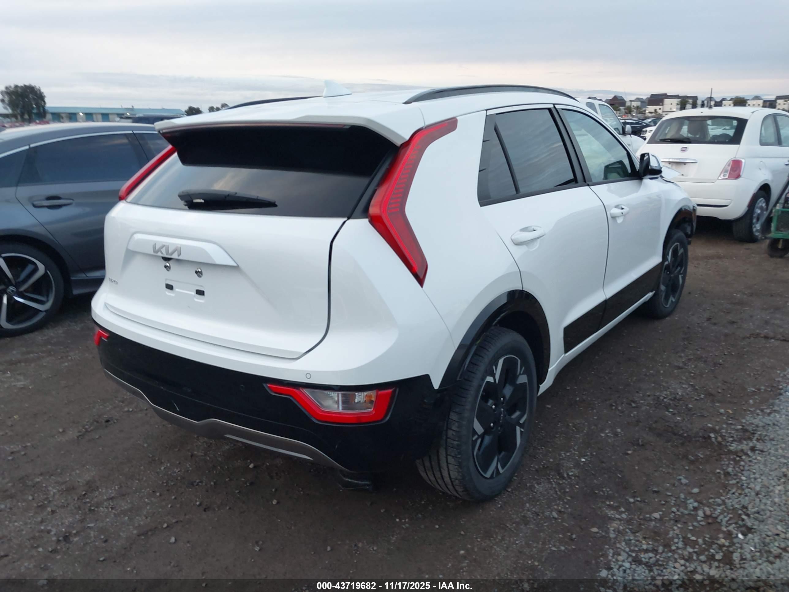 KIA NIRO image 4