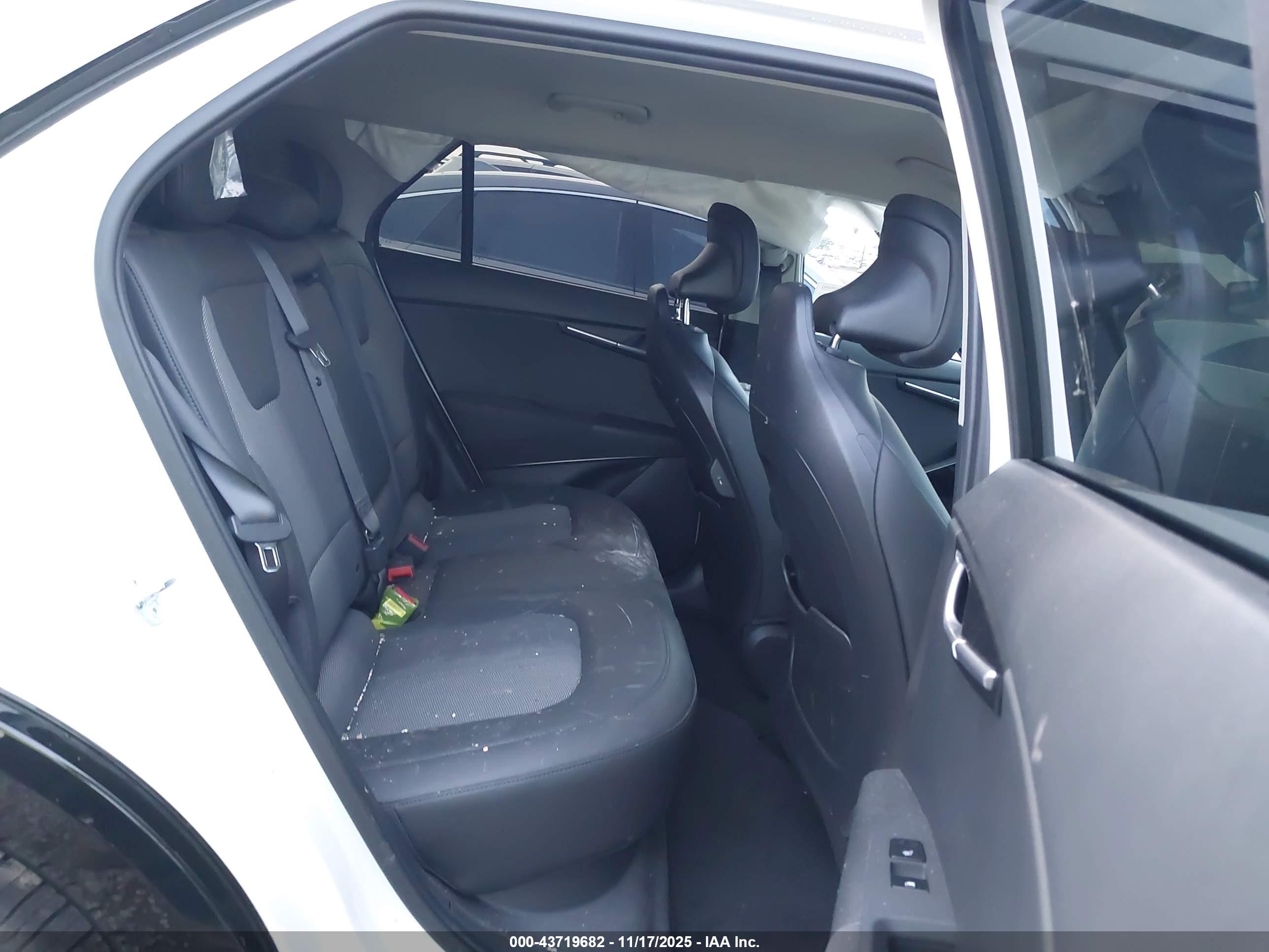 KIA NIRO image 8