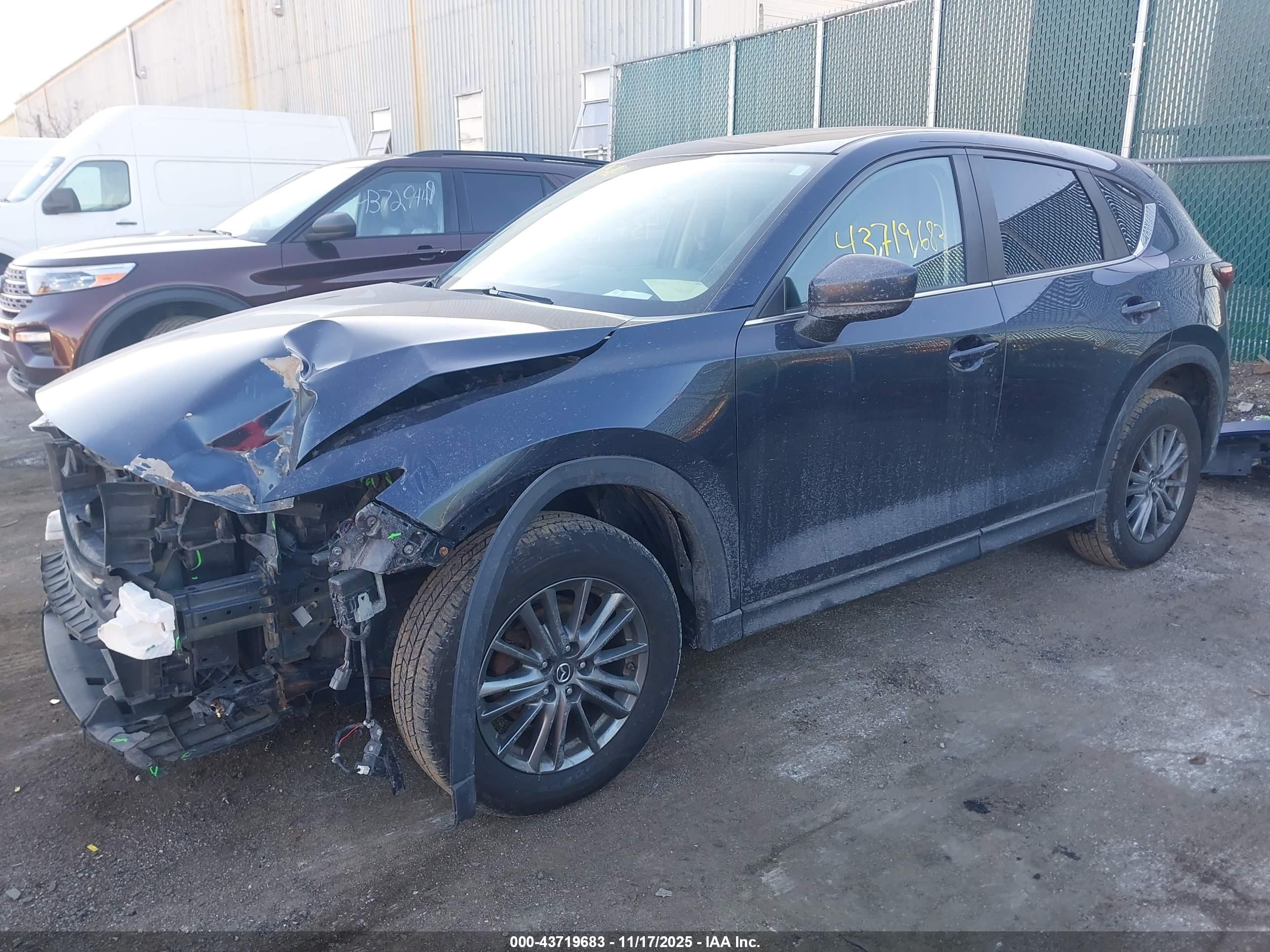 MAZDA CX-5 image 2