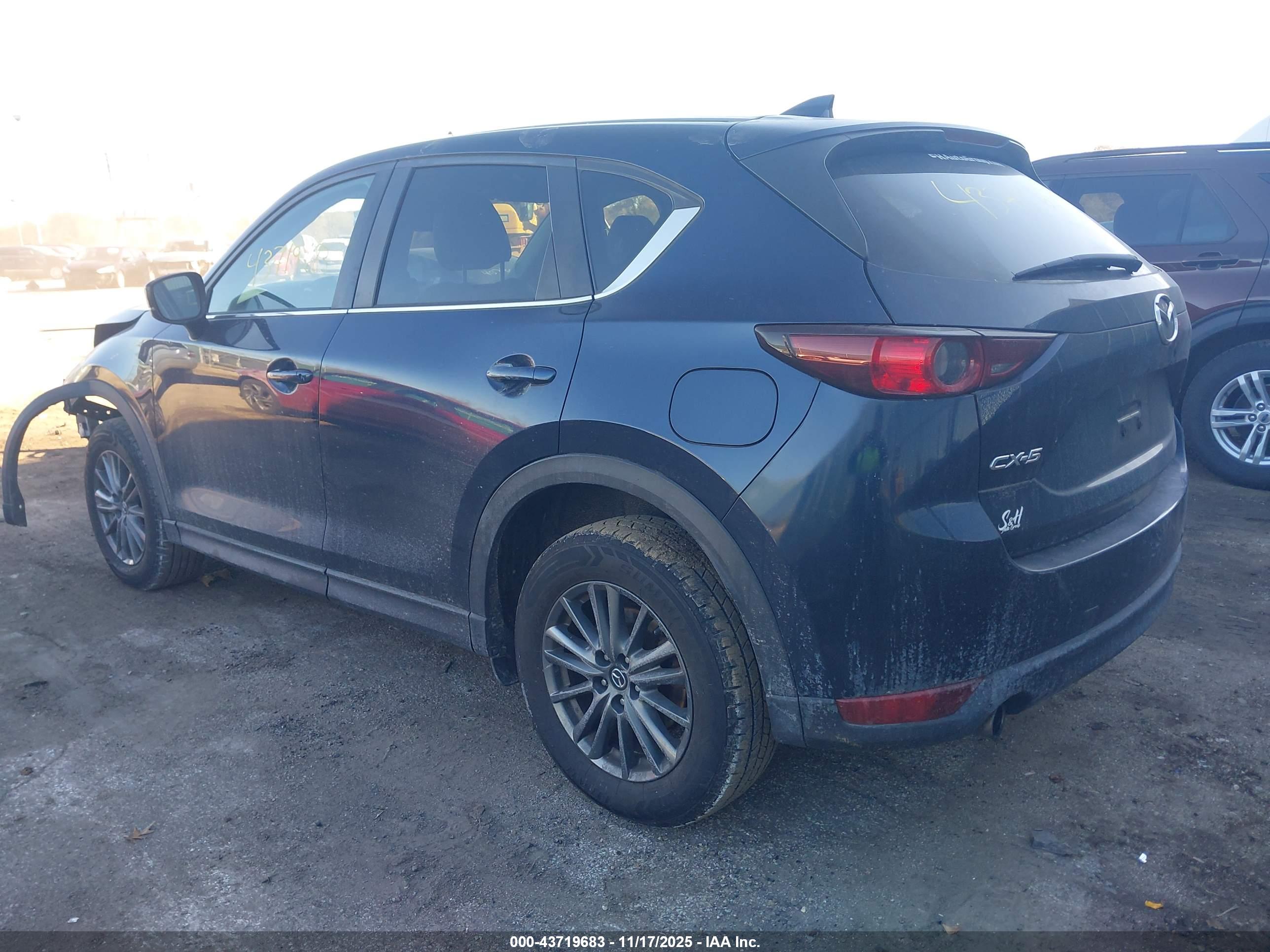 MAZDA CX-5 image 3
