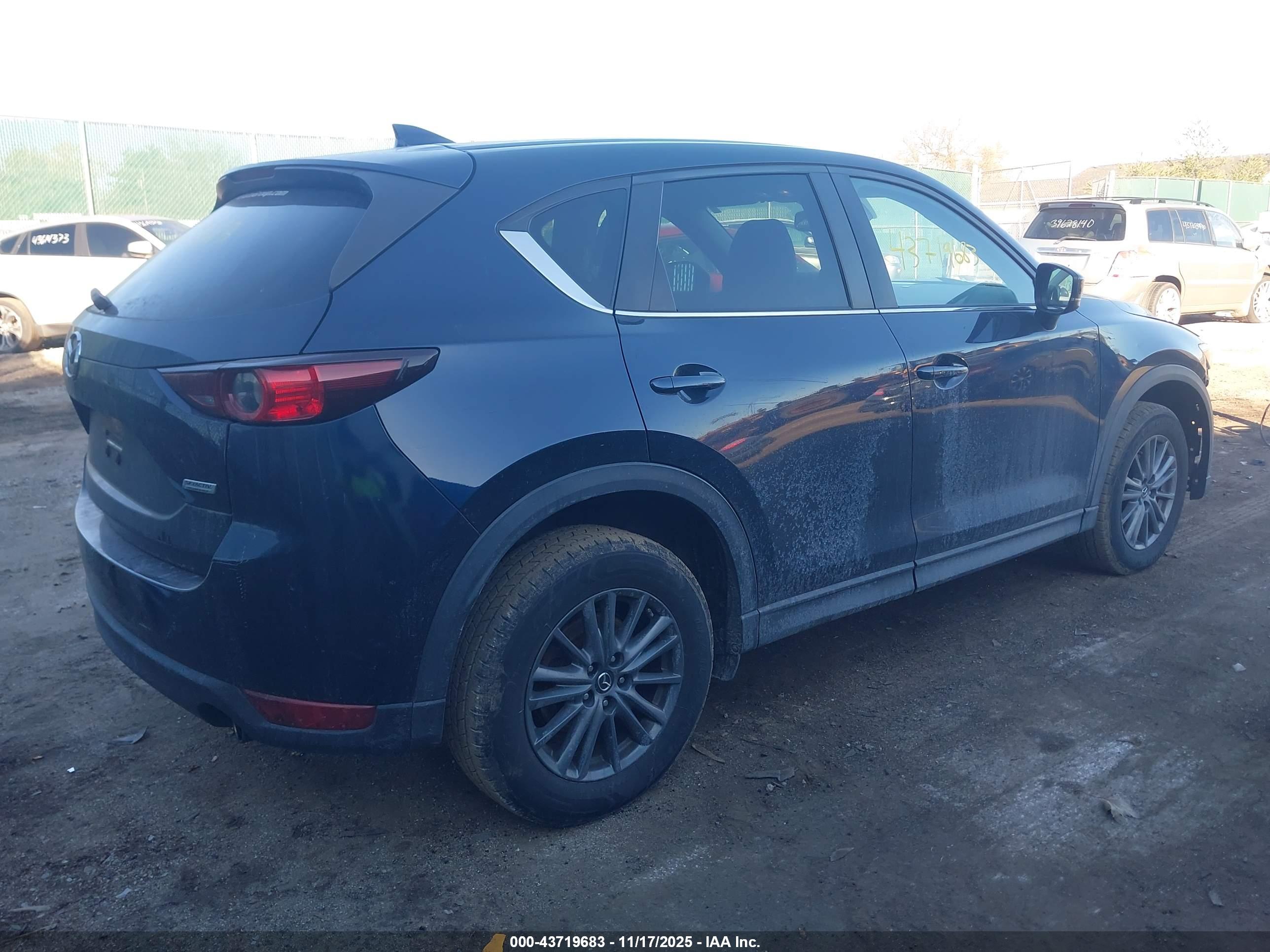 MAZDA CX-5 image 4