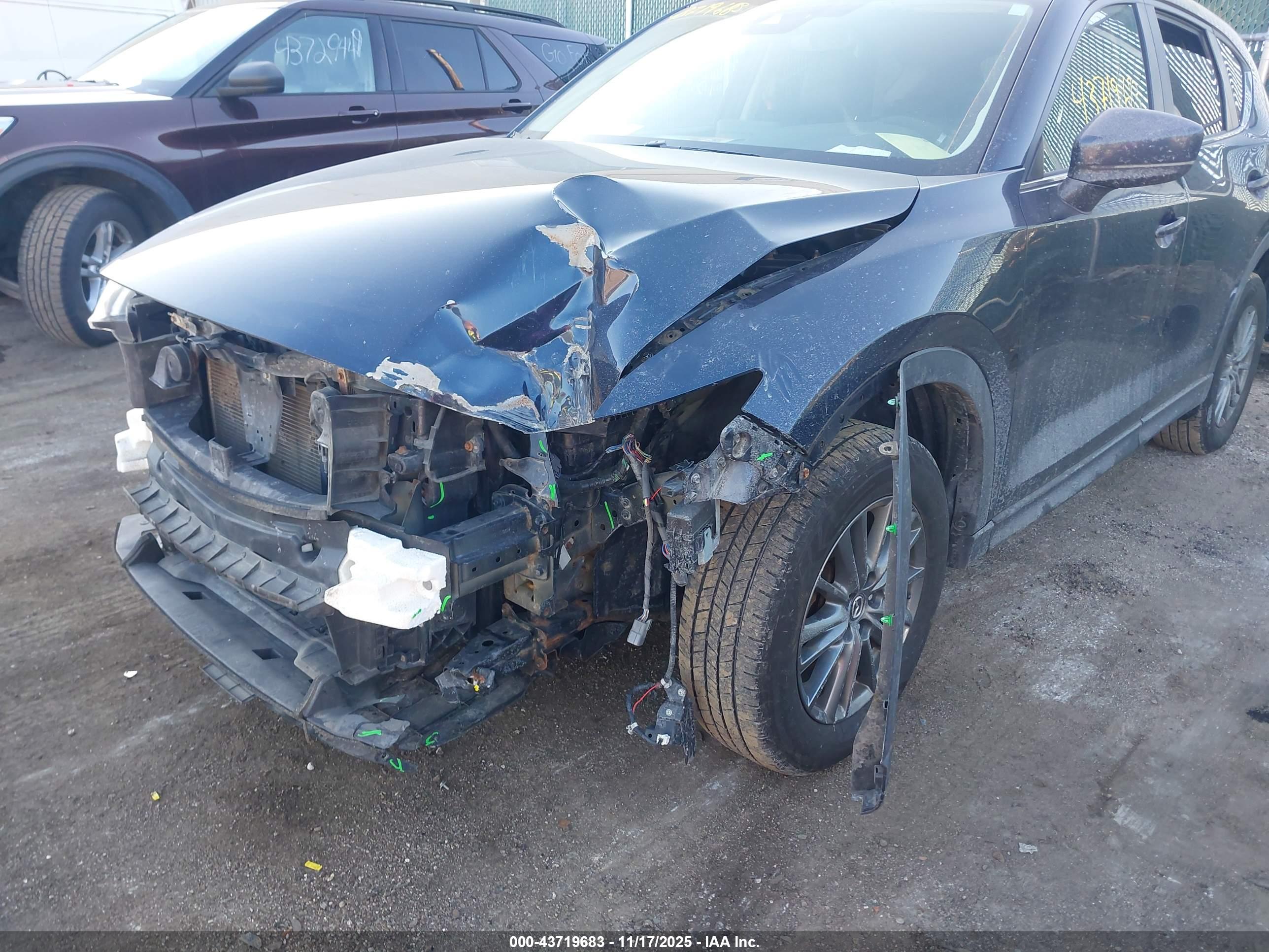 MAZDA CX-5 image 6