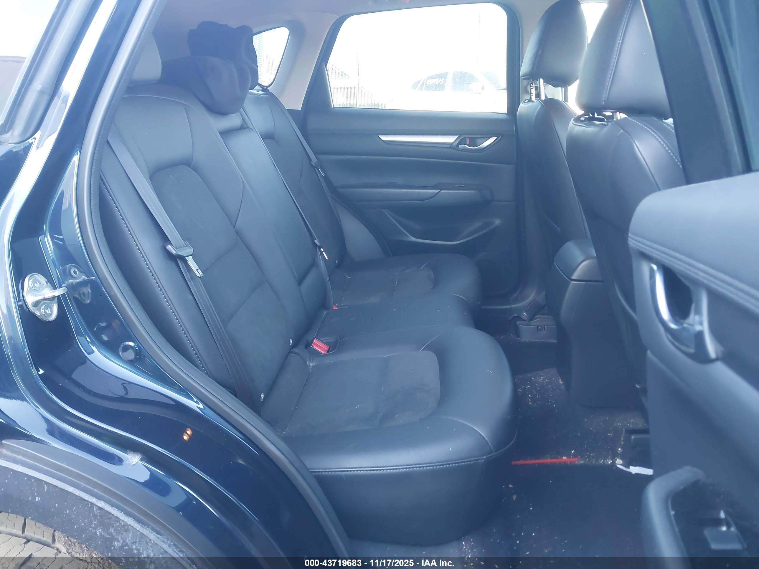 MAZDA CX-5 image 8
