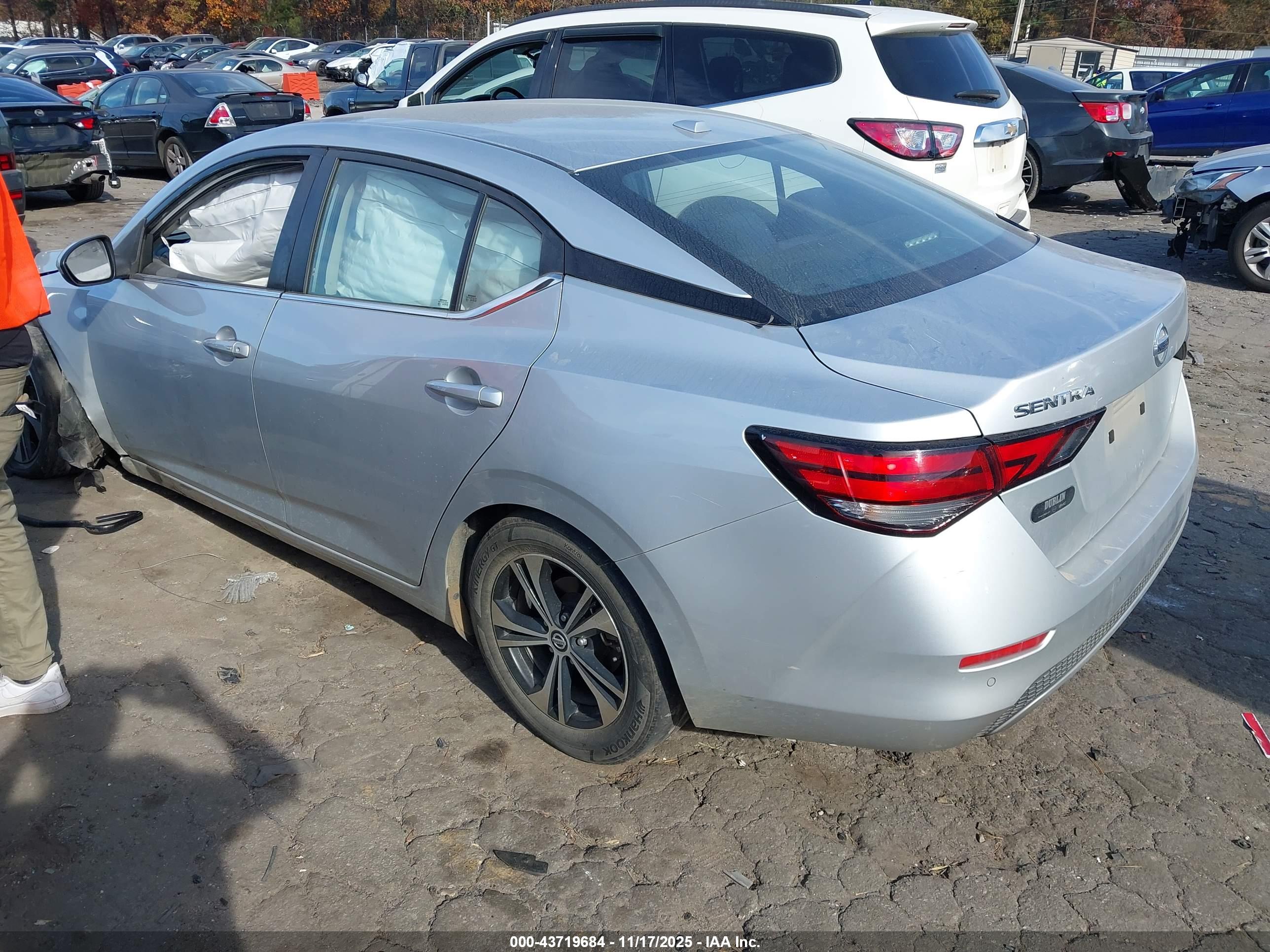 NISSAN SENTRA image 3