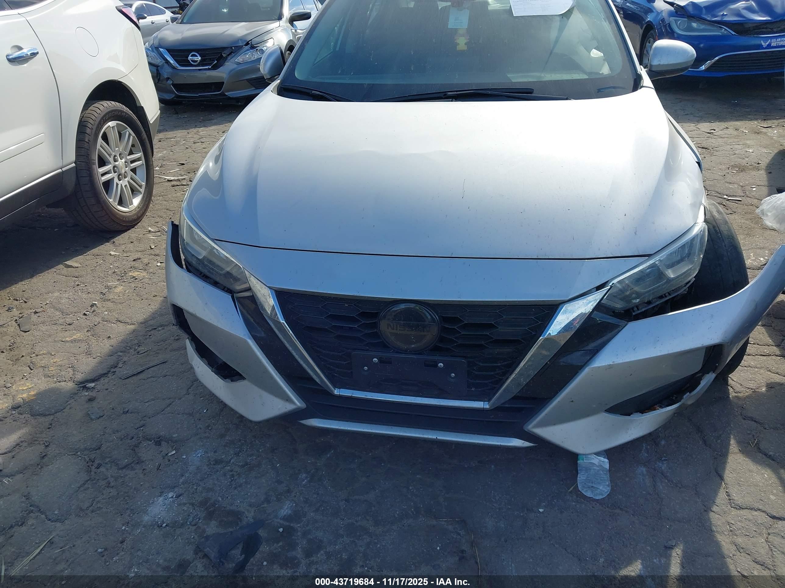 NISSAN SENTRA image 6