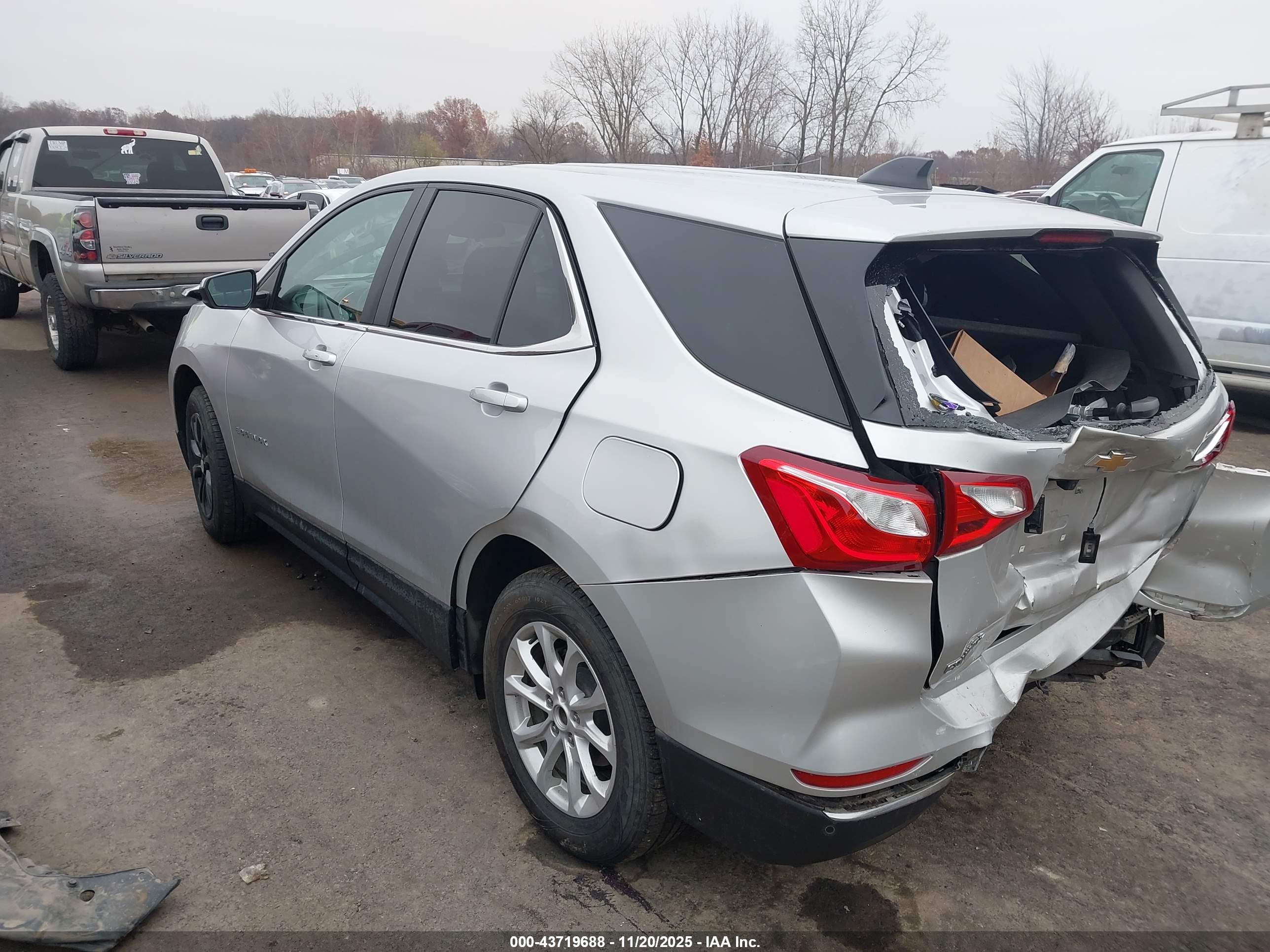 CHEVROLET EQUINOX image 3