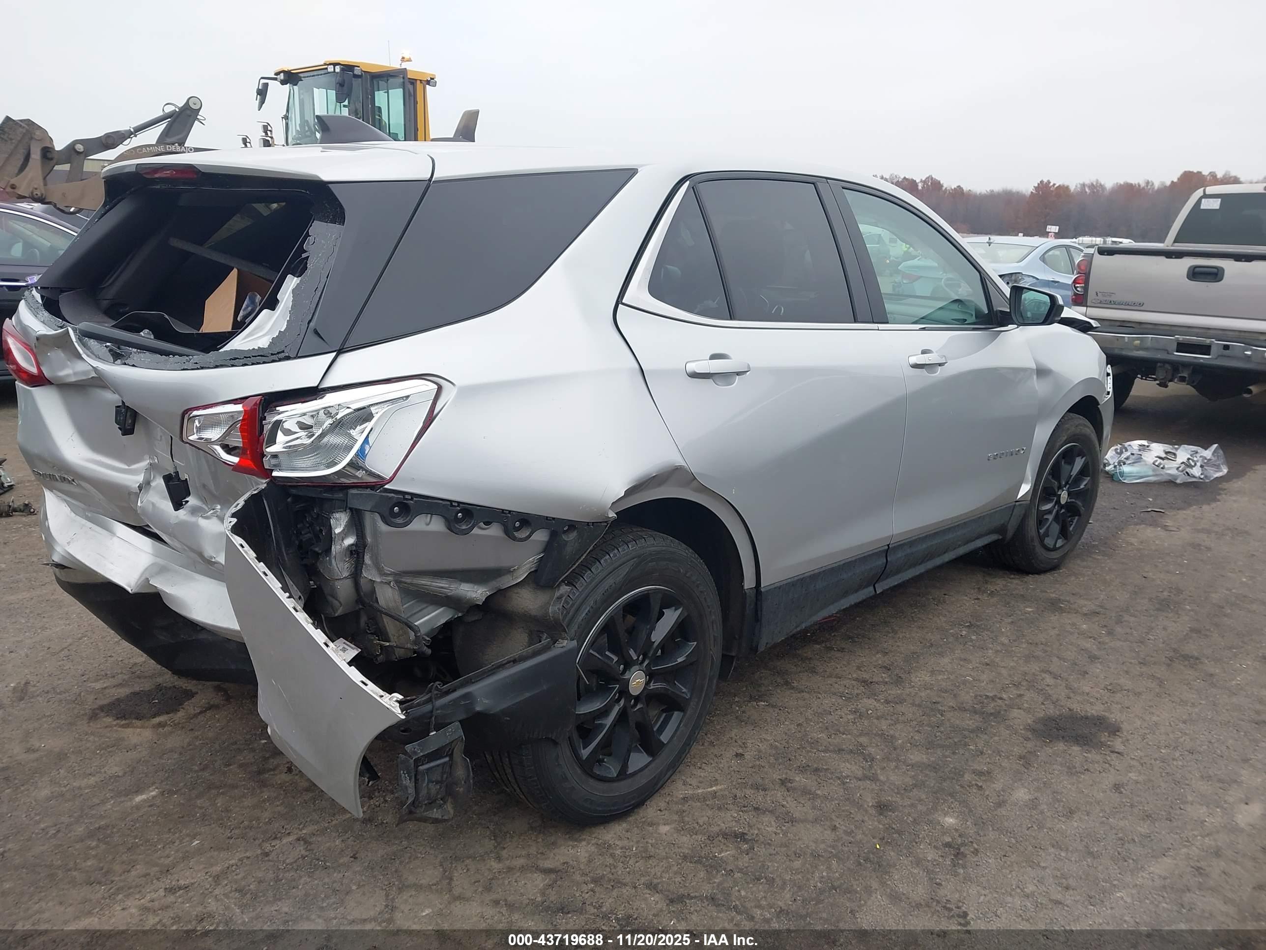CHEVROLET EQUINOX image 4