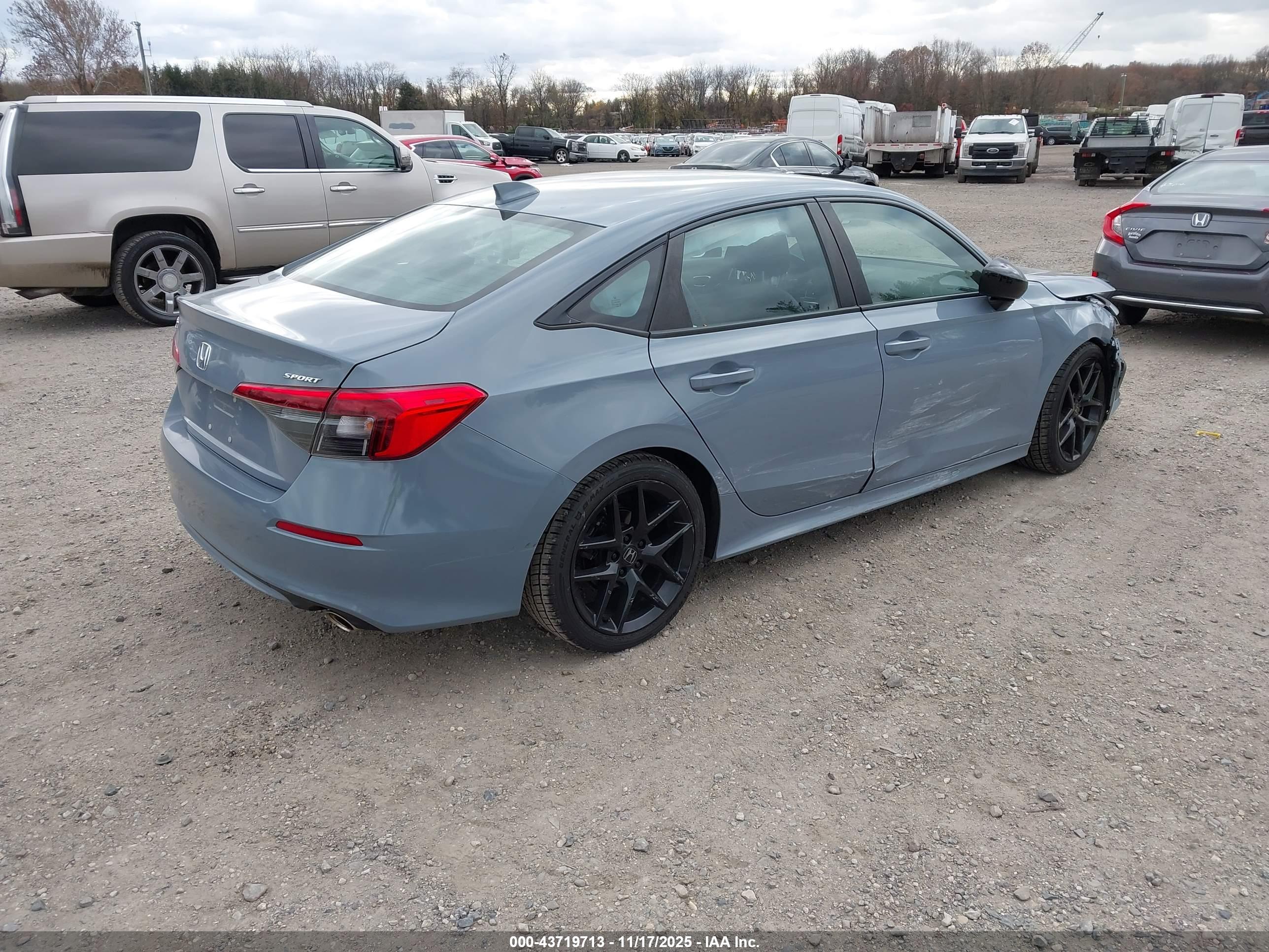 HONDA CIVIC image 4