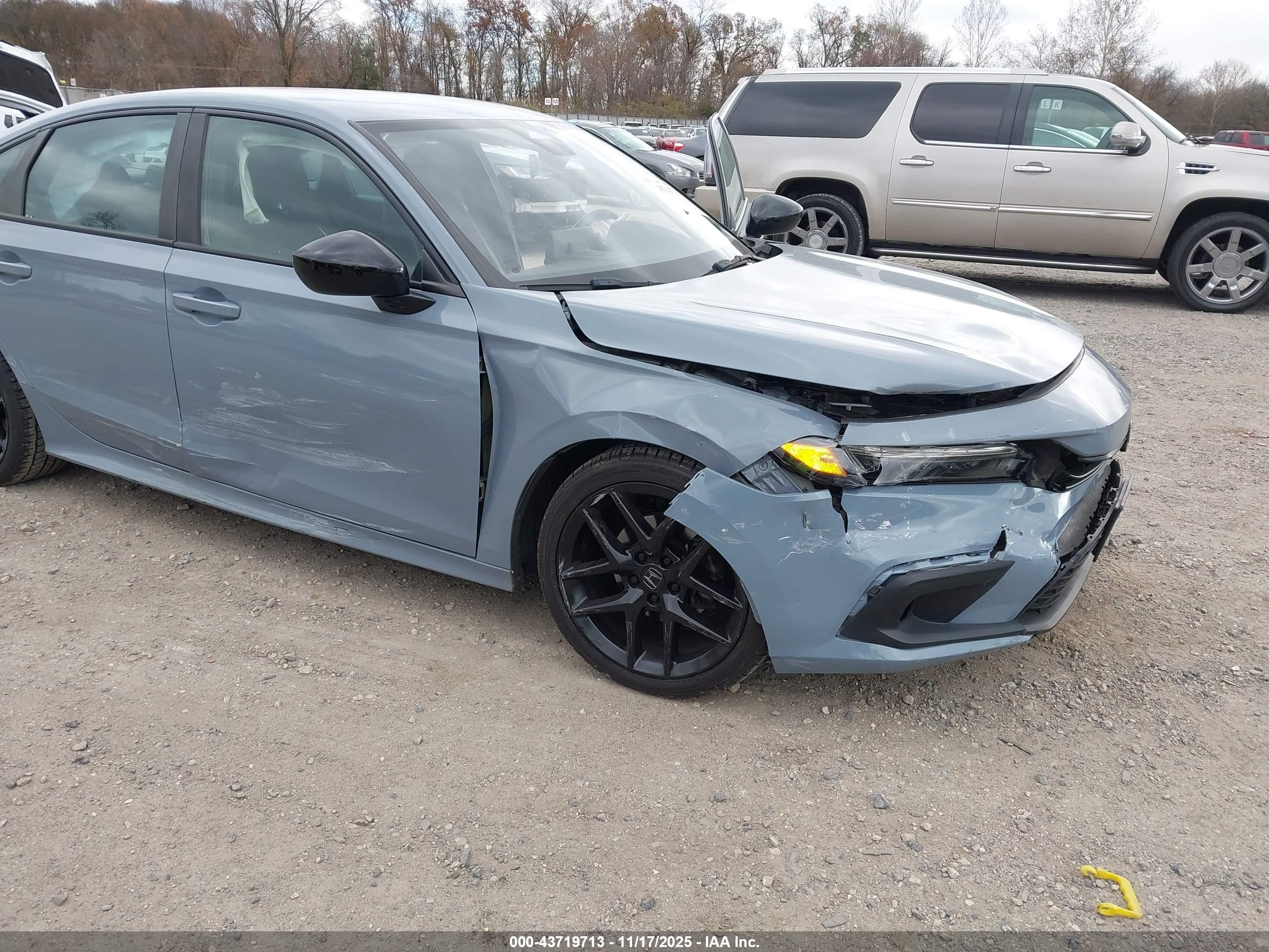 HONDA CIVIC image 6