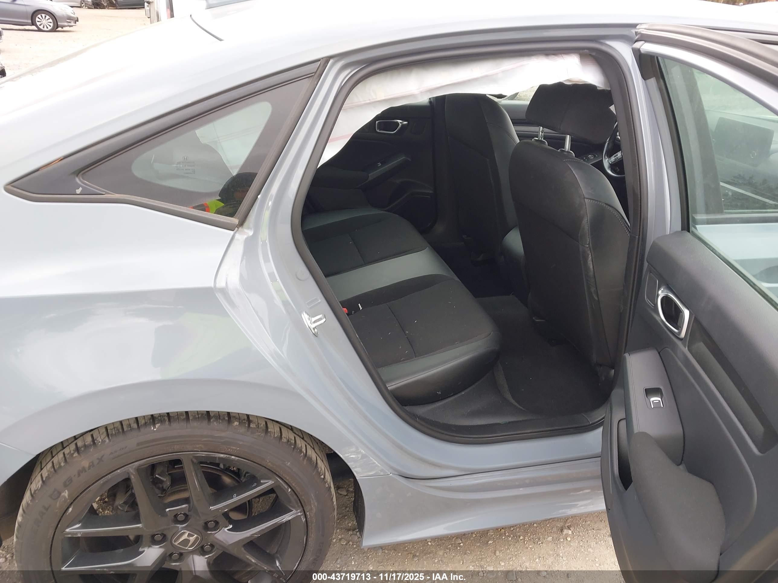HONDA CIVIC image 8