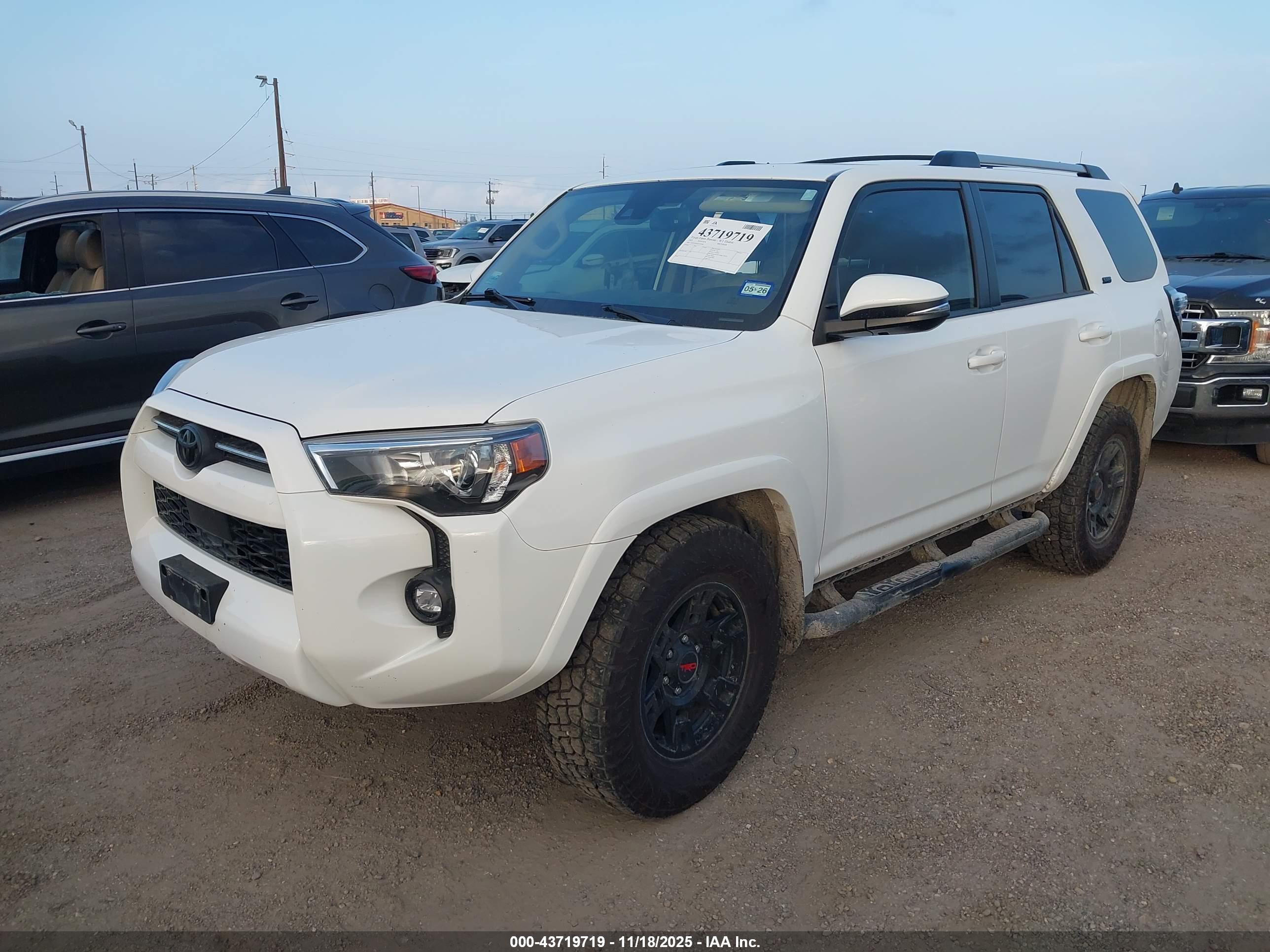 TOYOTA 4RUNNER image 2