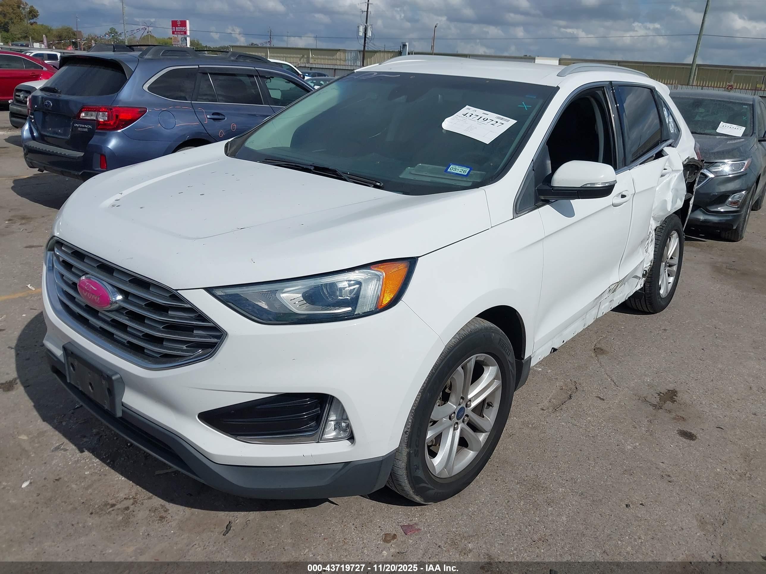 FORD EDGE image 2
