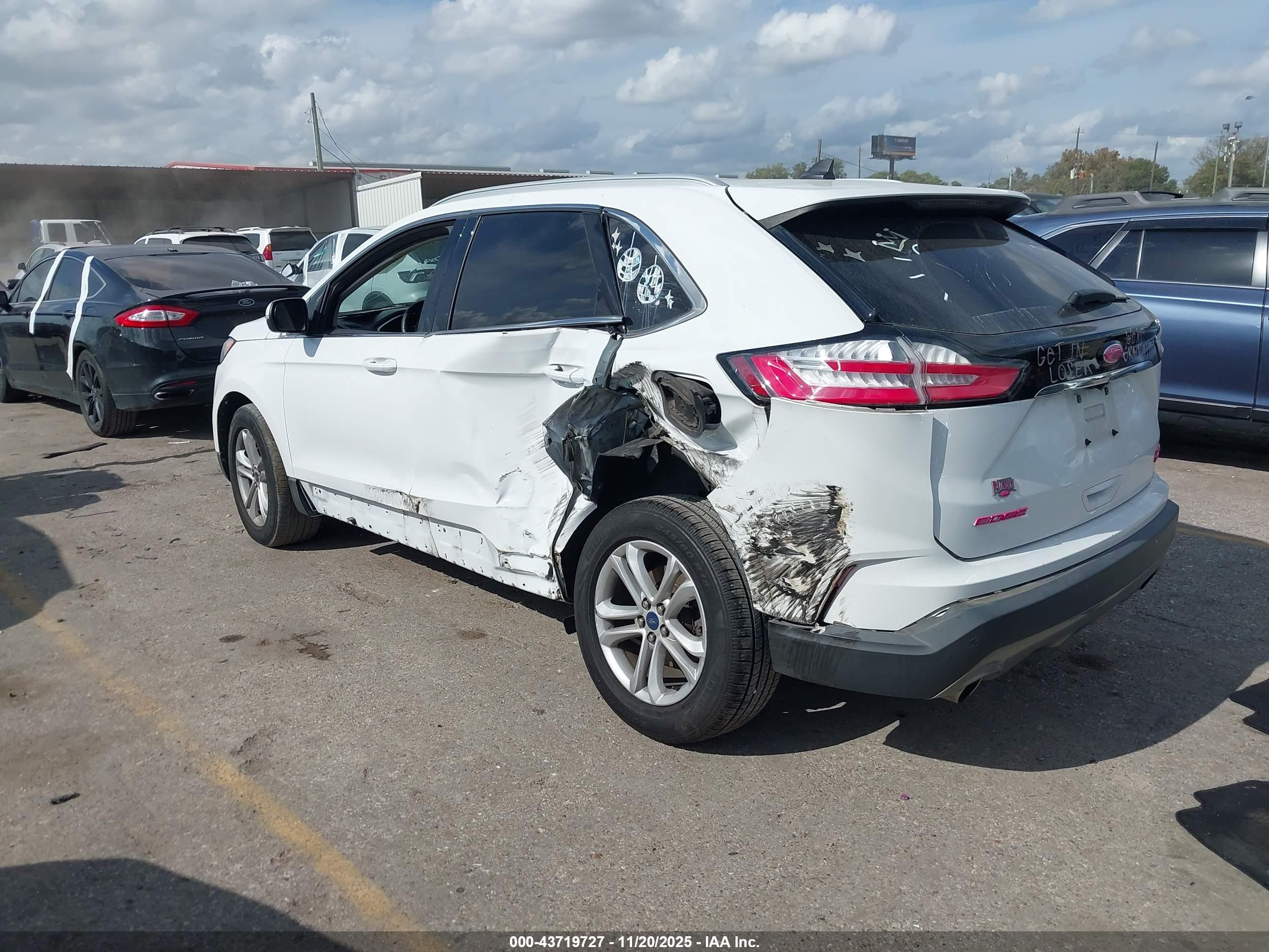 FORD EDGE image 3