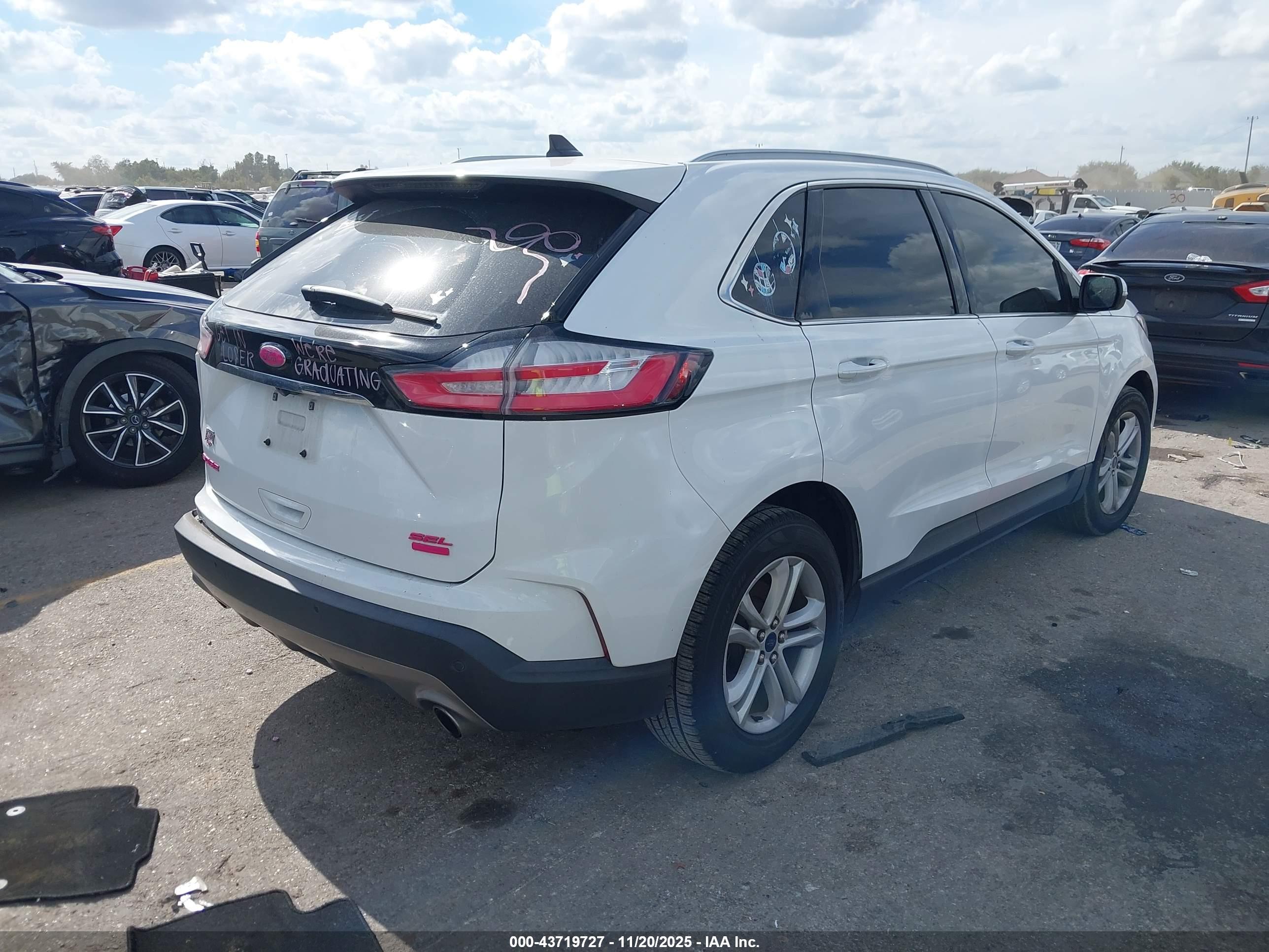 FORD EDGE image 4