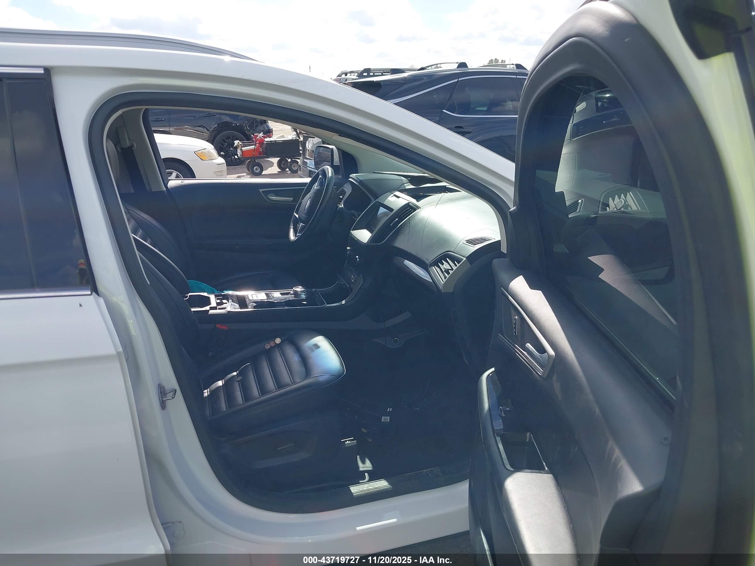 FORD EDGE image 5