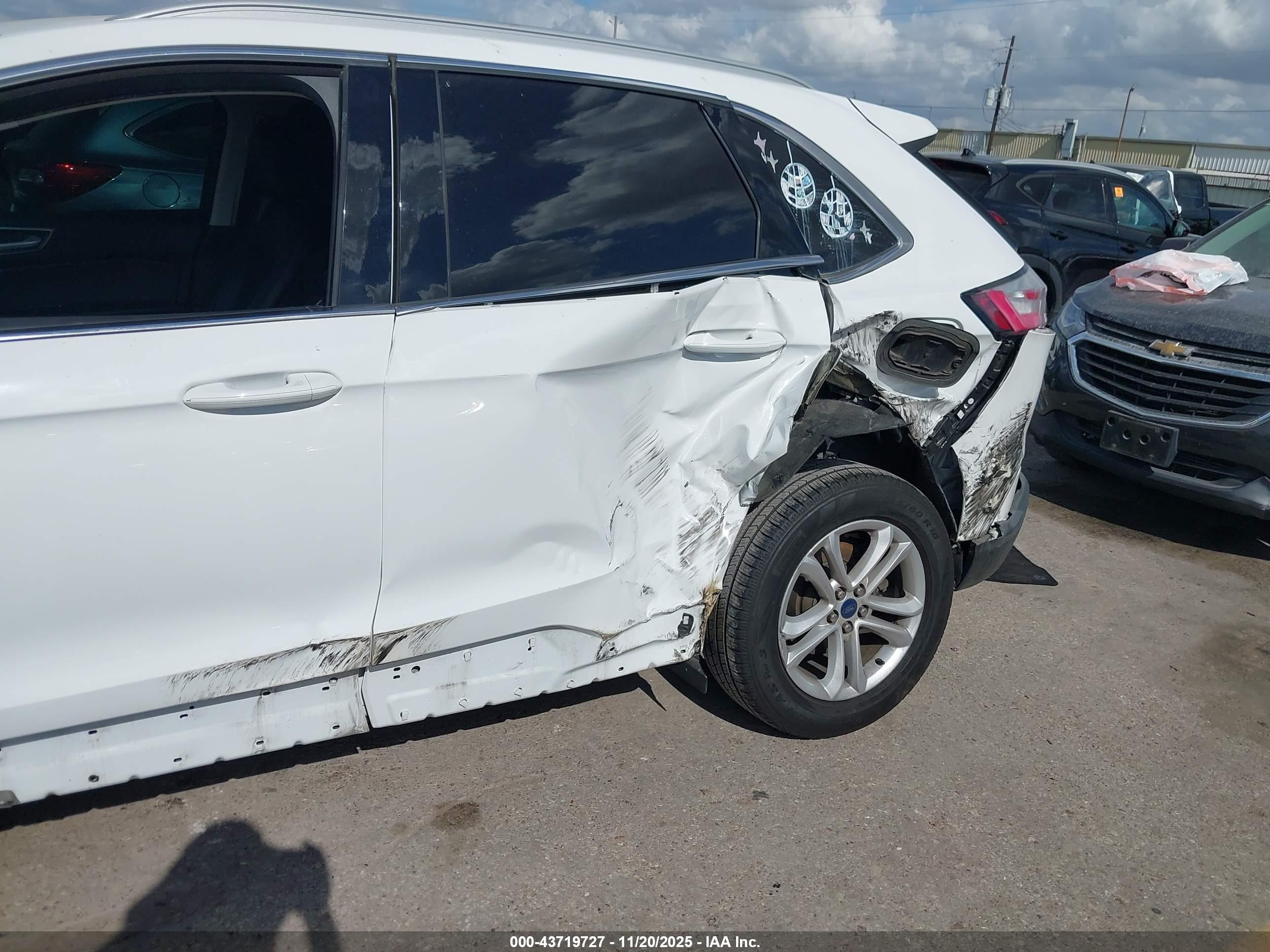 FORD EDGE image 6