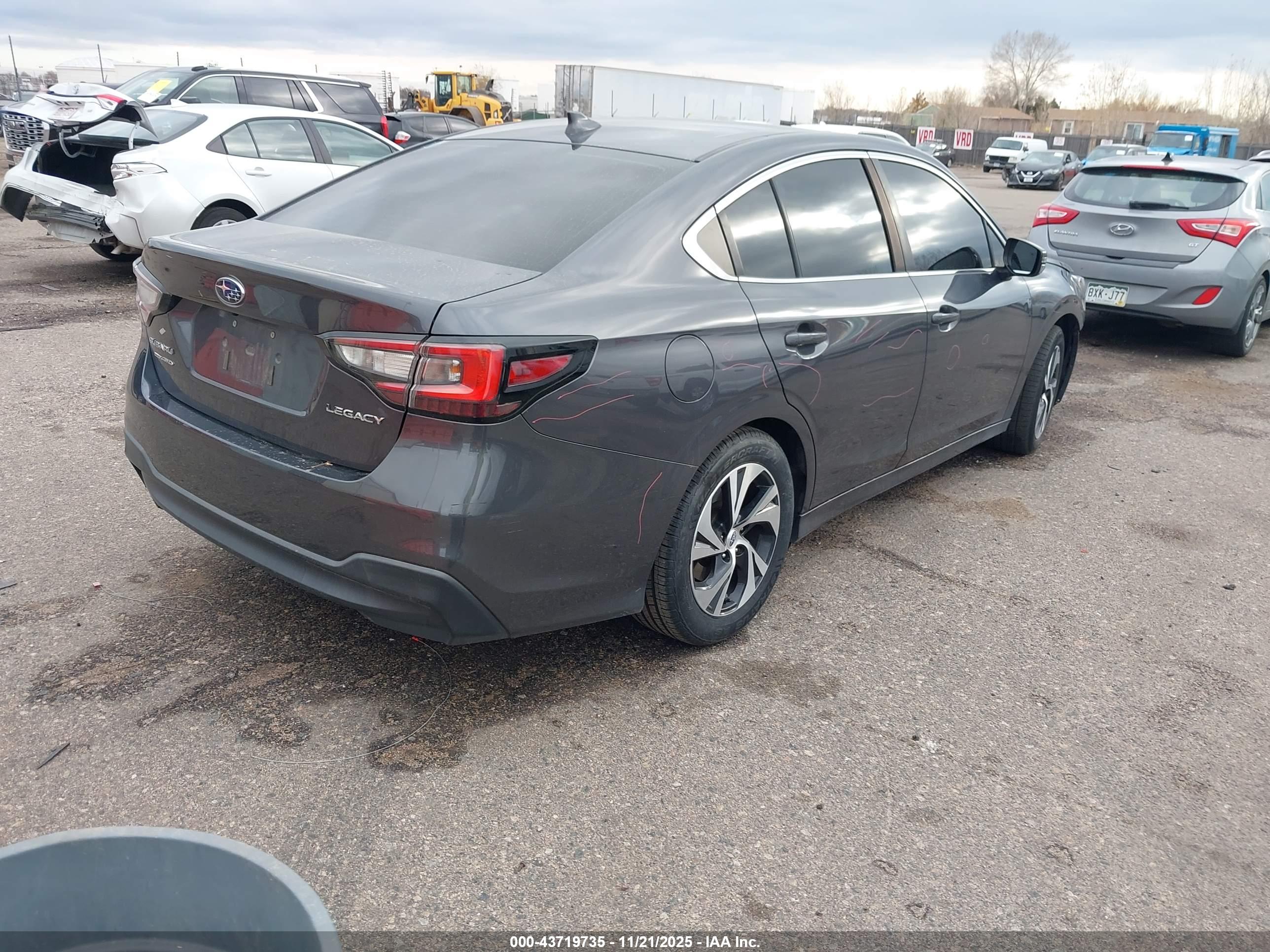SUBARU LEGACY image 4