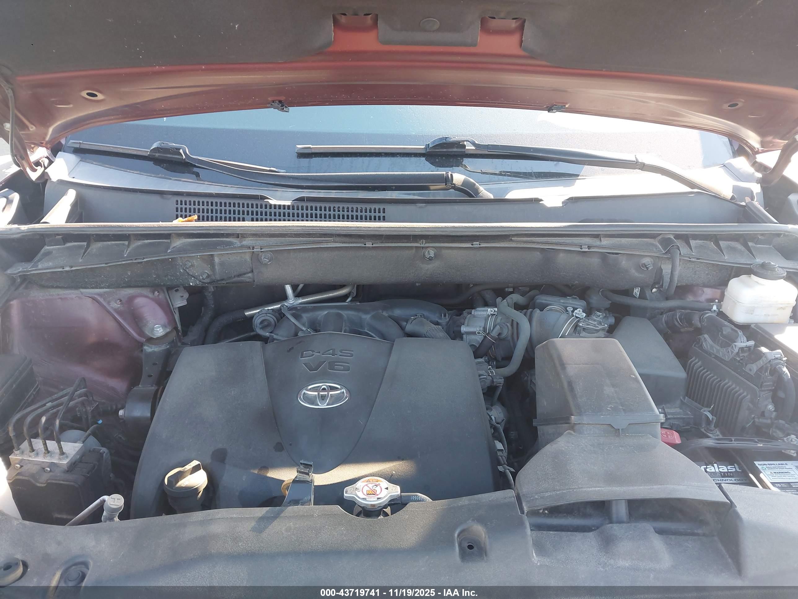 TOYOTA HIGHLANDER image 10