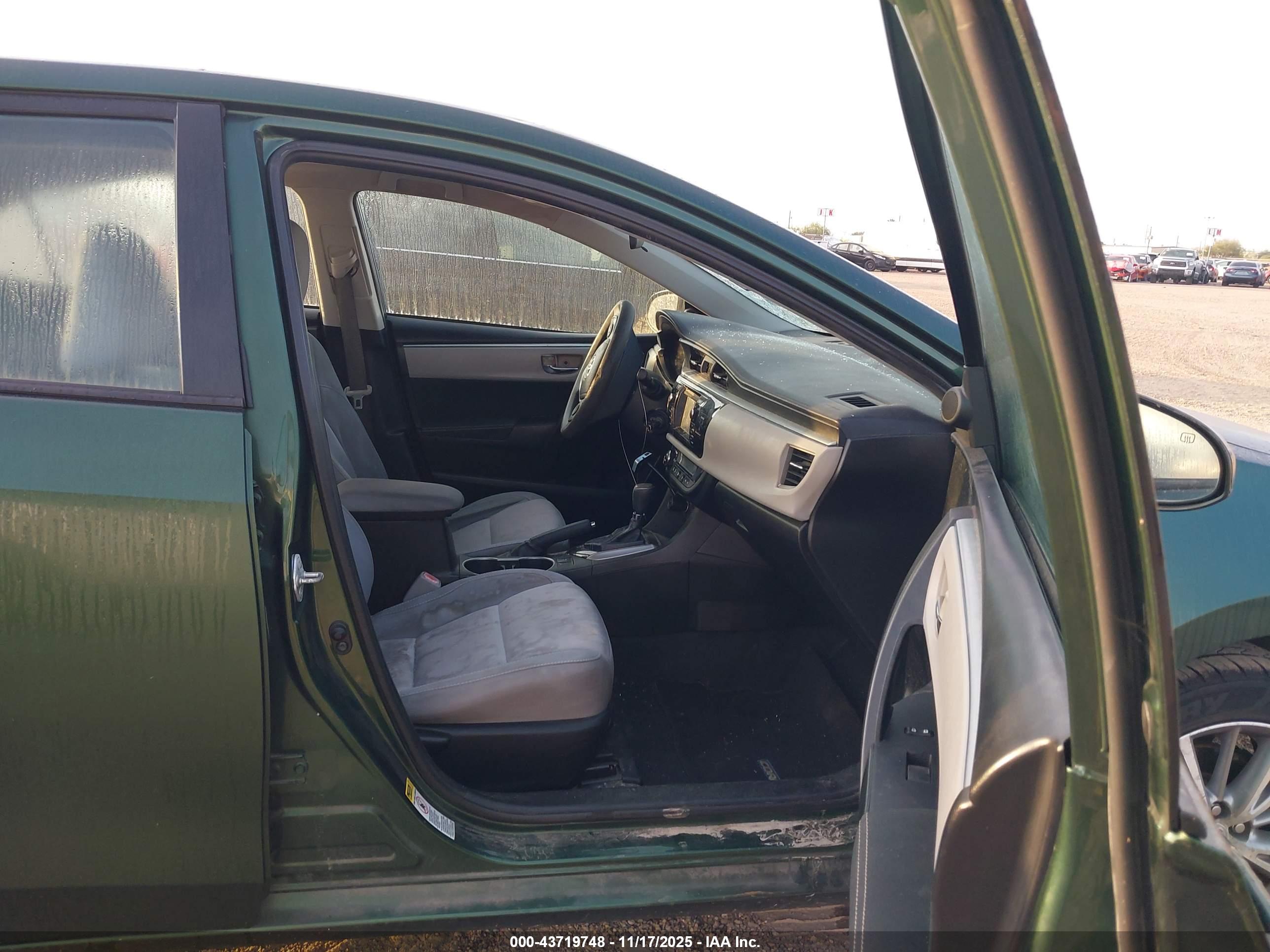 TOYOTA COROLLA image 5