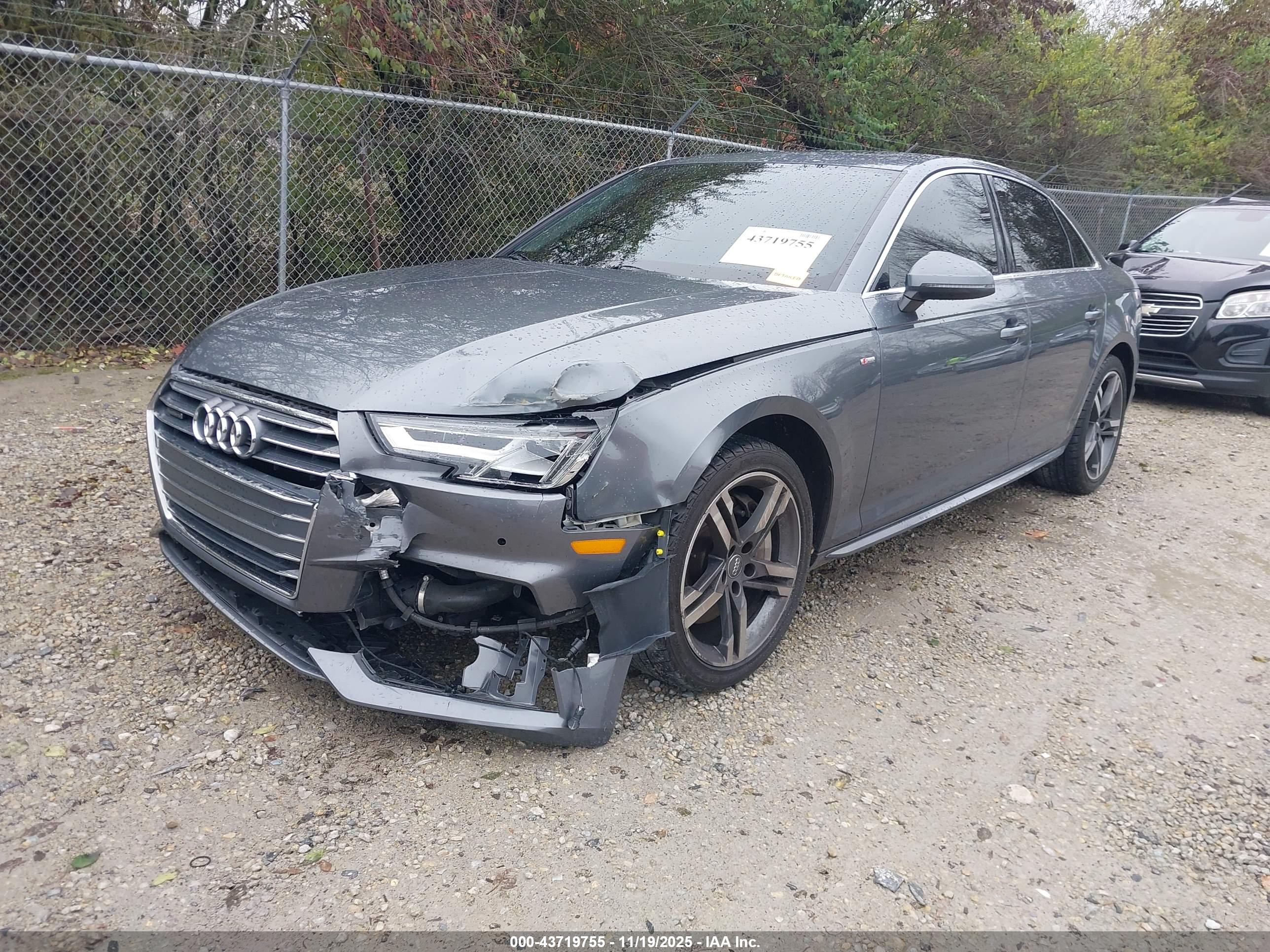 AUDI A4 image 2